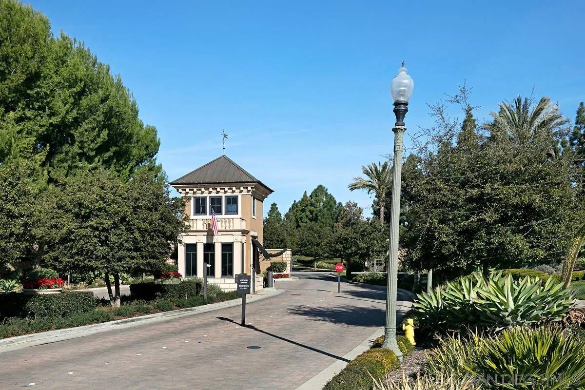 Newport Beach, CA 92660,50 Whitehall