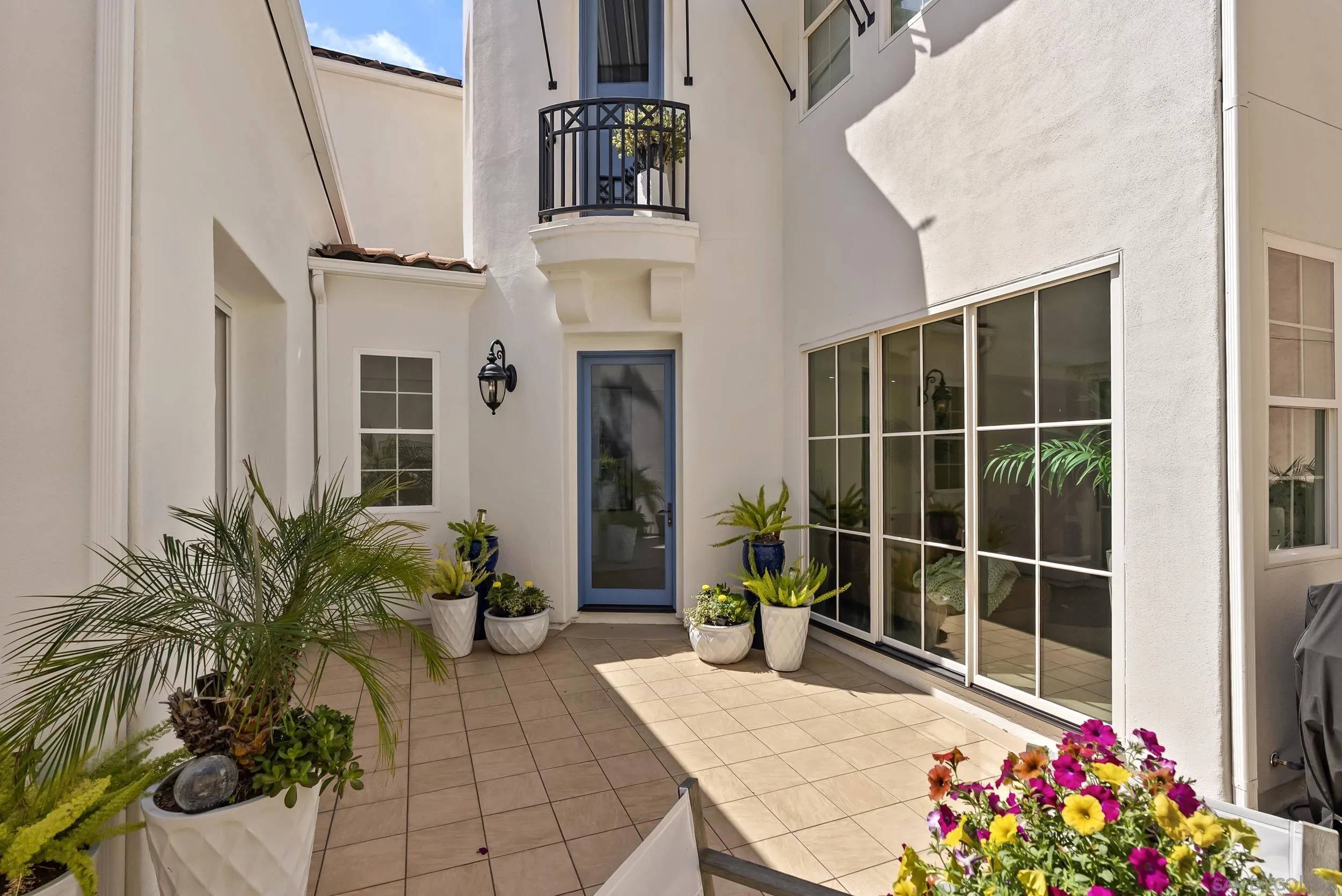 San Diego, CA 92106,2742 Laning Rd