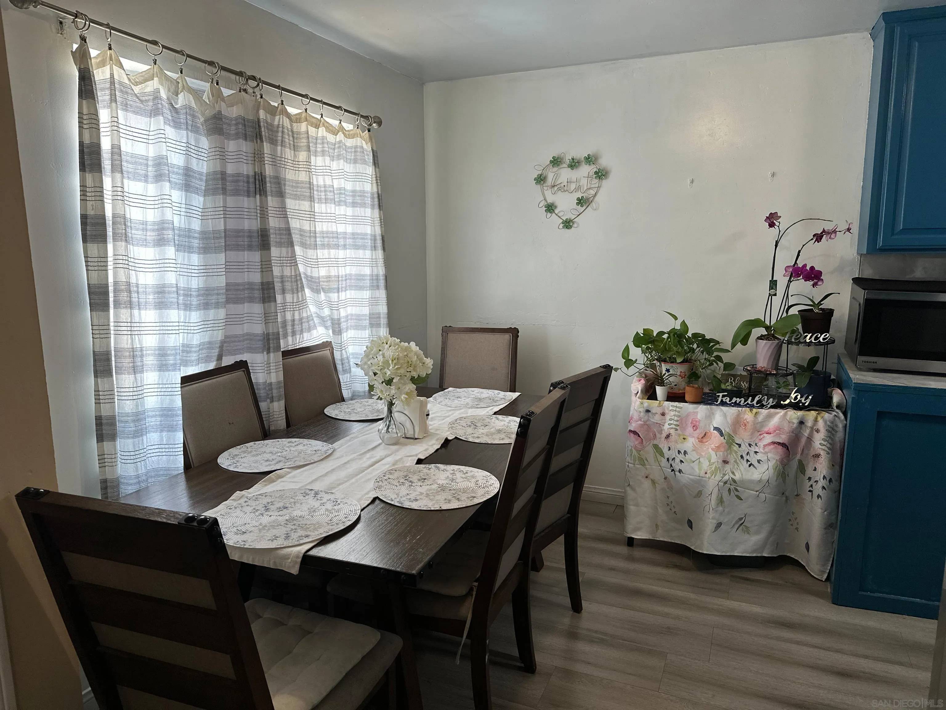 Ramona, CA 92065,742 A St #1