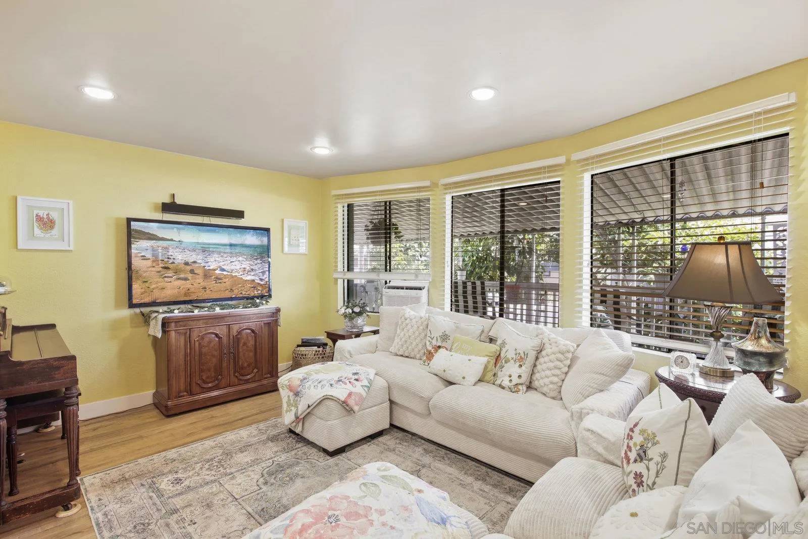 El Cajon, CA 92019,1810 Hillsdale Rd. #Spc 57