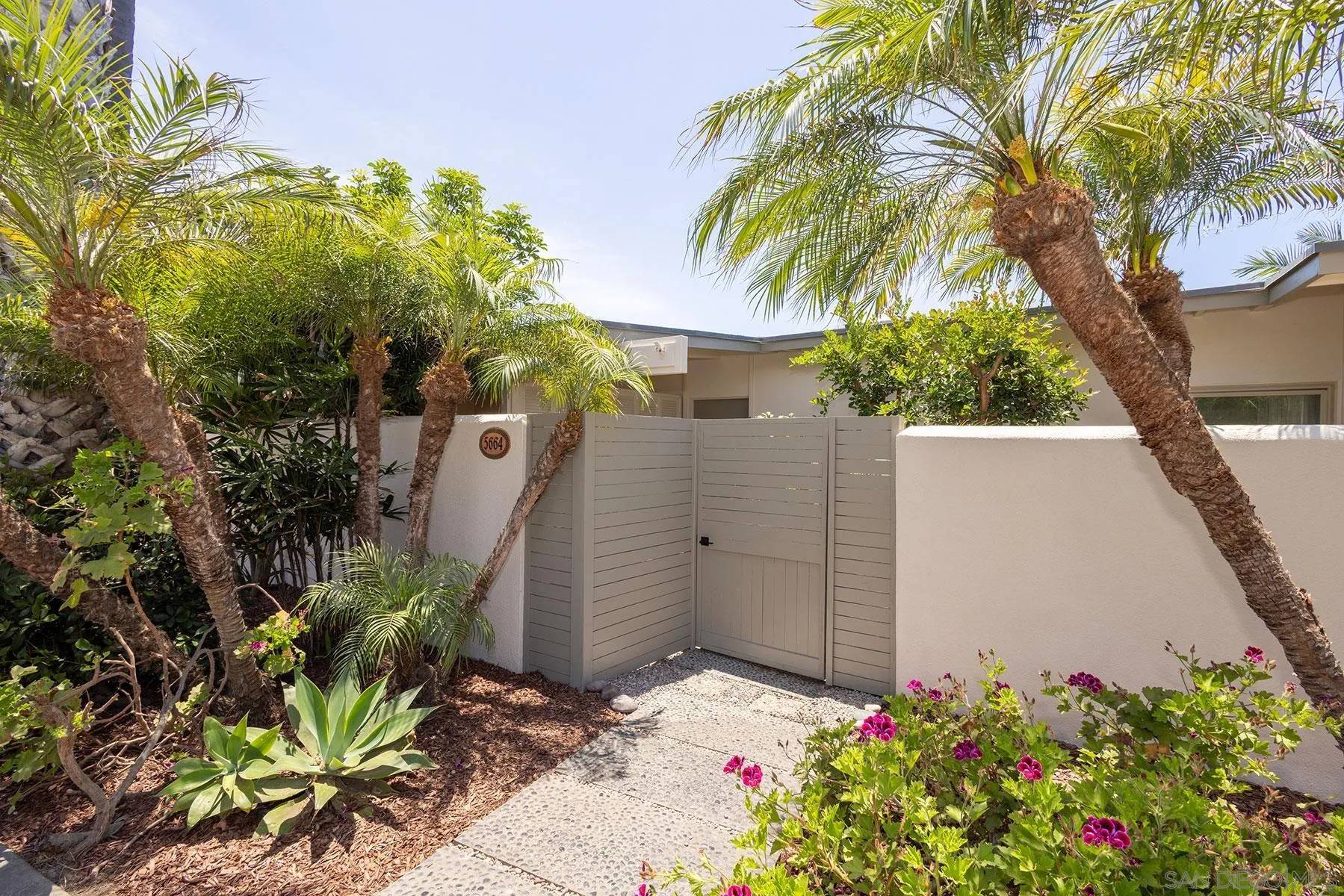 La Jolla, CA 92037,5664 Abalone Pl