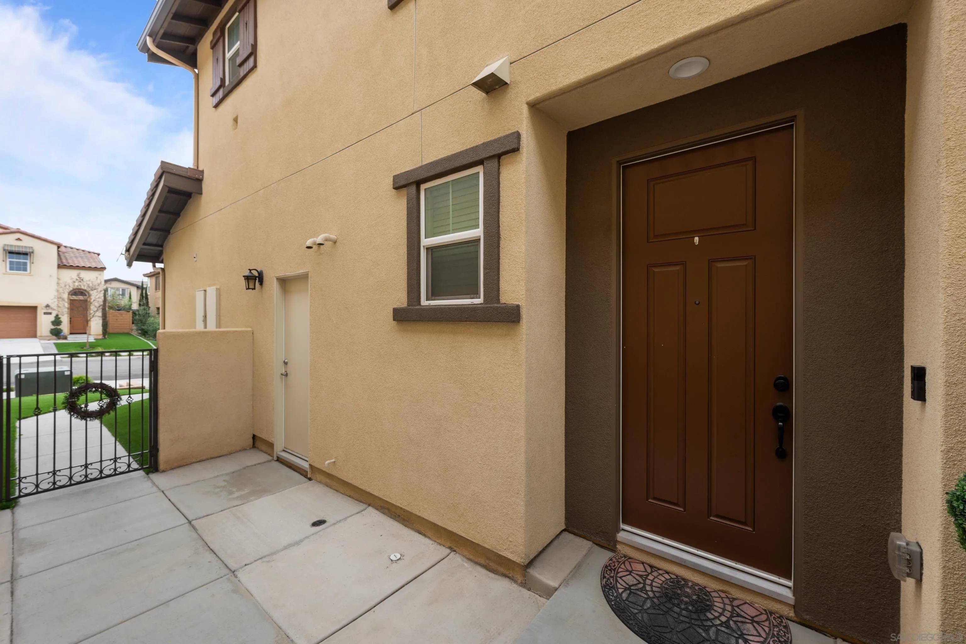 Murrieta, CA 92563,38512 Rosegate Pl