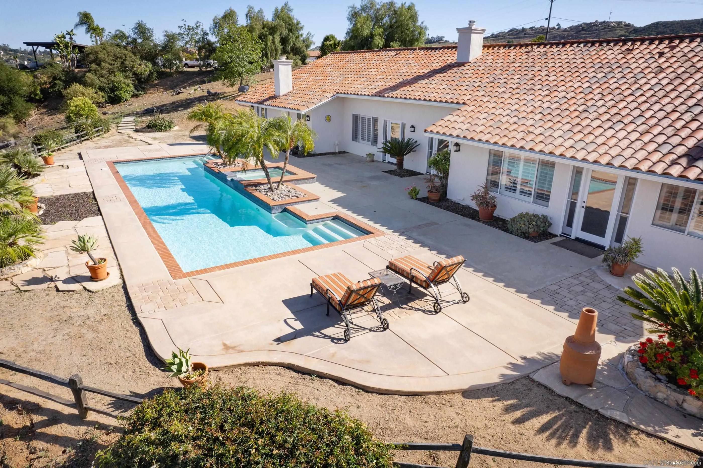 Valley Center, CA 92082,36591 Carney Rd