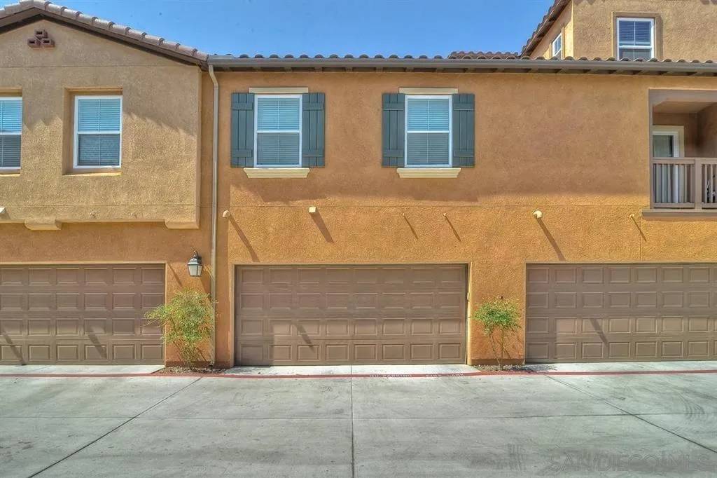 San Diego, CA 92127,10543 Avenida Olinda #5
