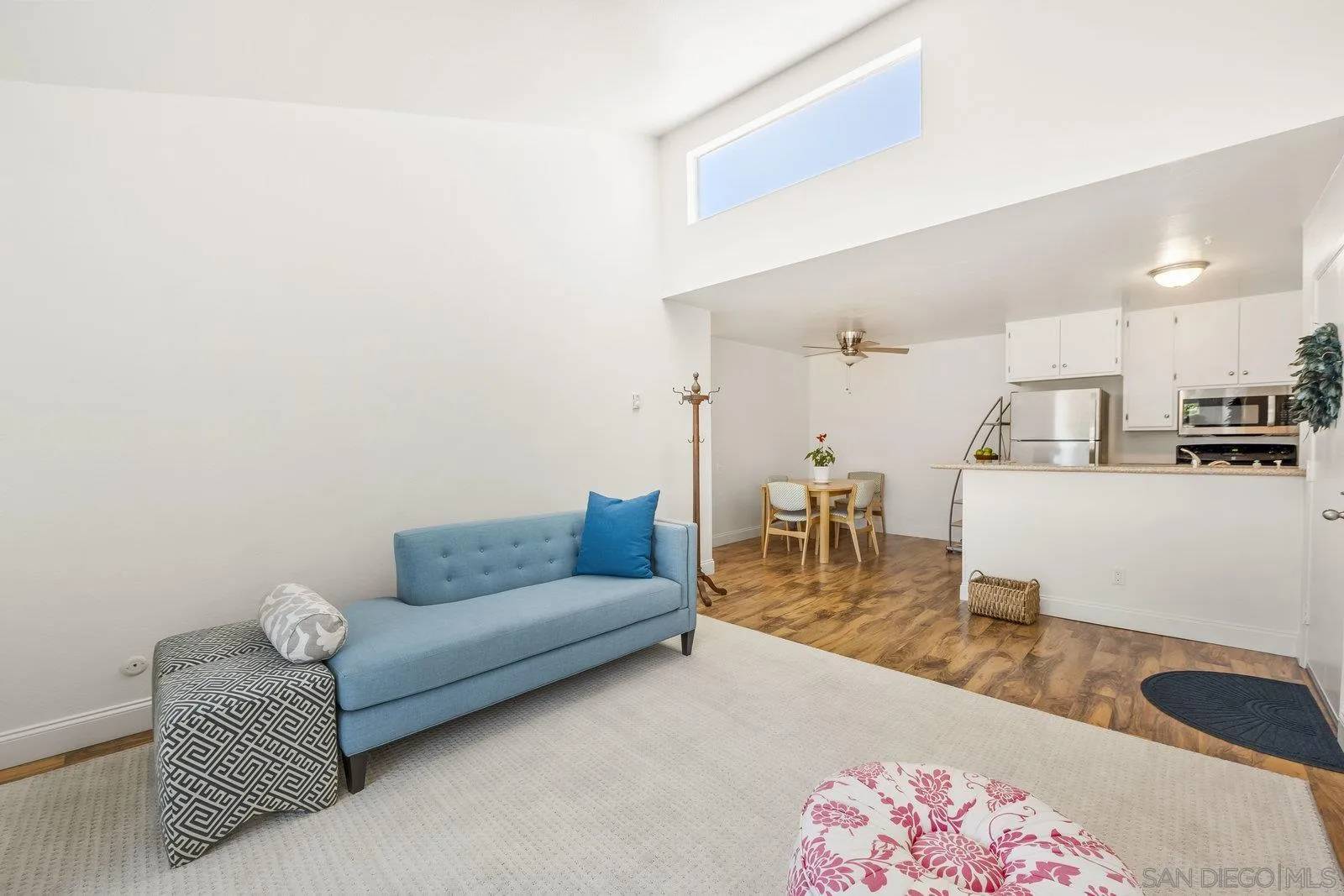 San Diego, CA 92123,3549 Castle Glen Dr #207