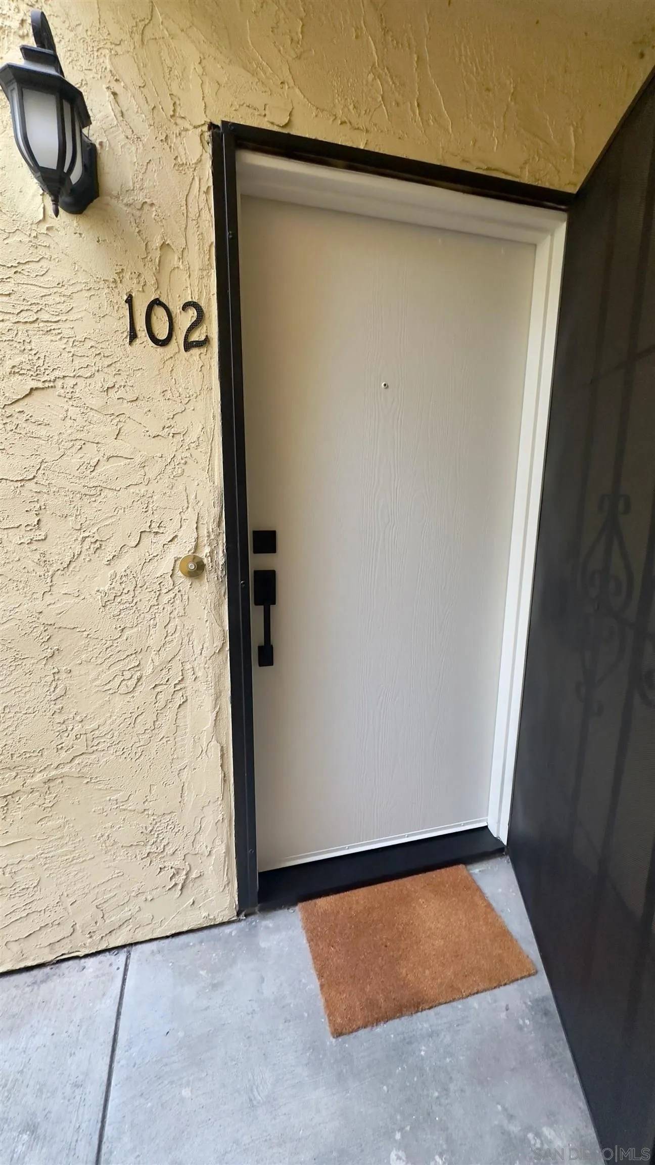 San Diego, CA 92131,9929 Erma Rd #102