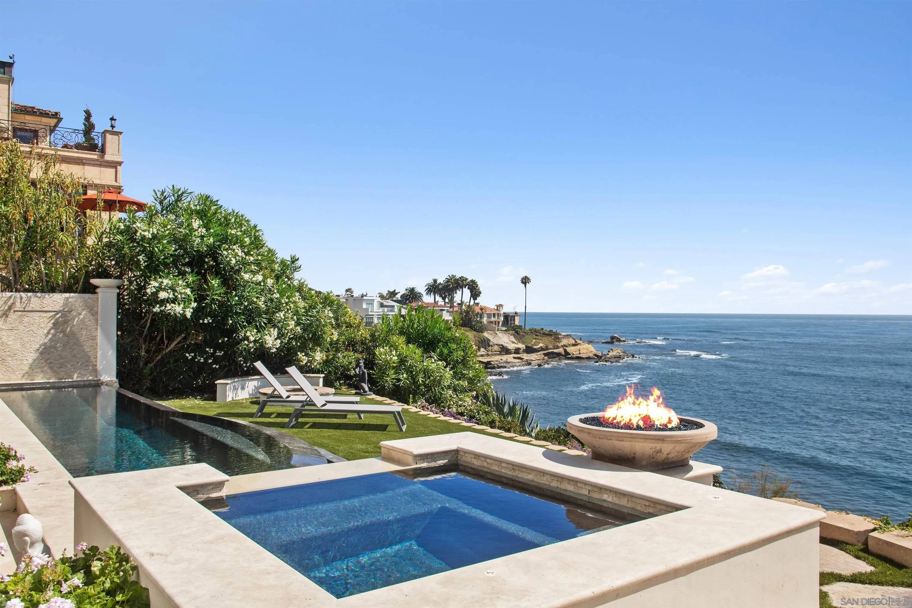 La Jolla, CA 92037,5850 Camino De La Costa