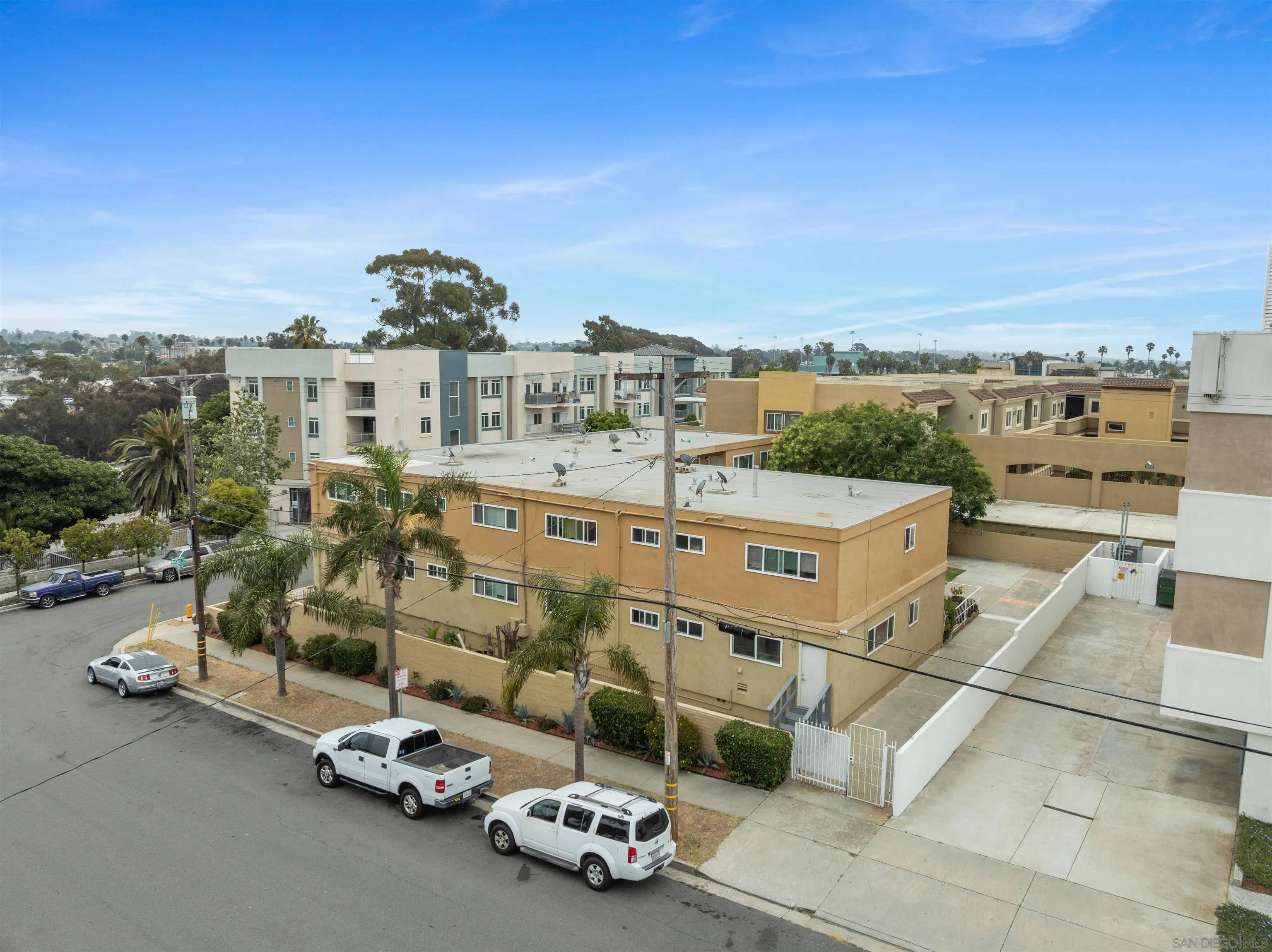 Oceanside, CA 92054,421 N Weitzel St
