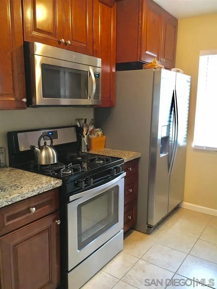 San Diego, CA 92126,10740 Aderman Ave #66