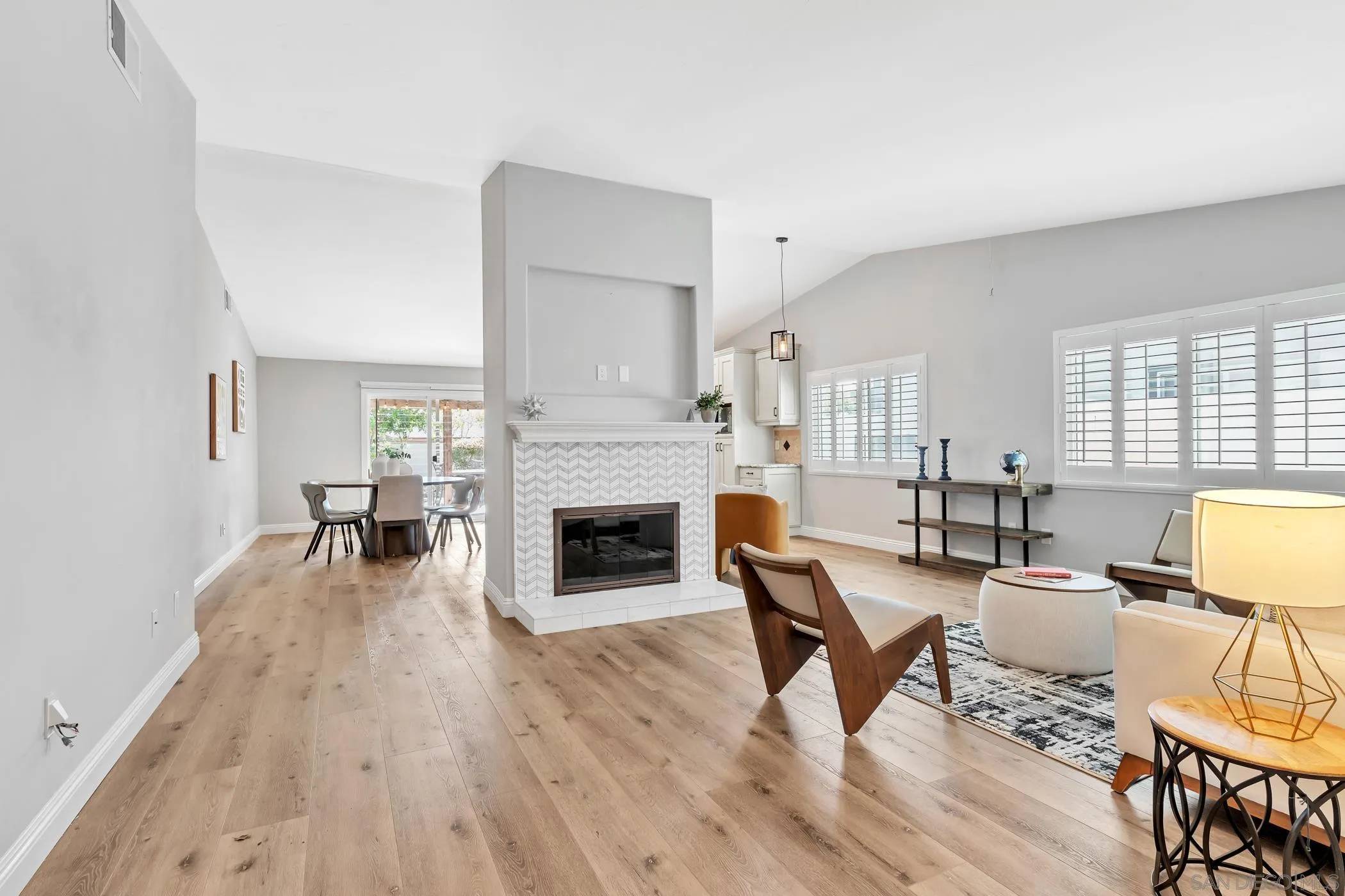 San Diego, CA 92131,9950 Dichondra Pl