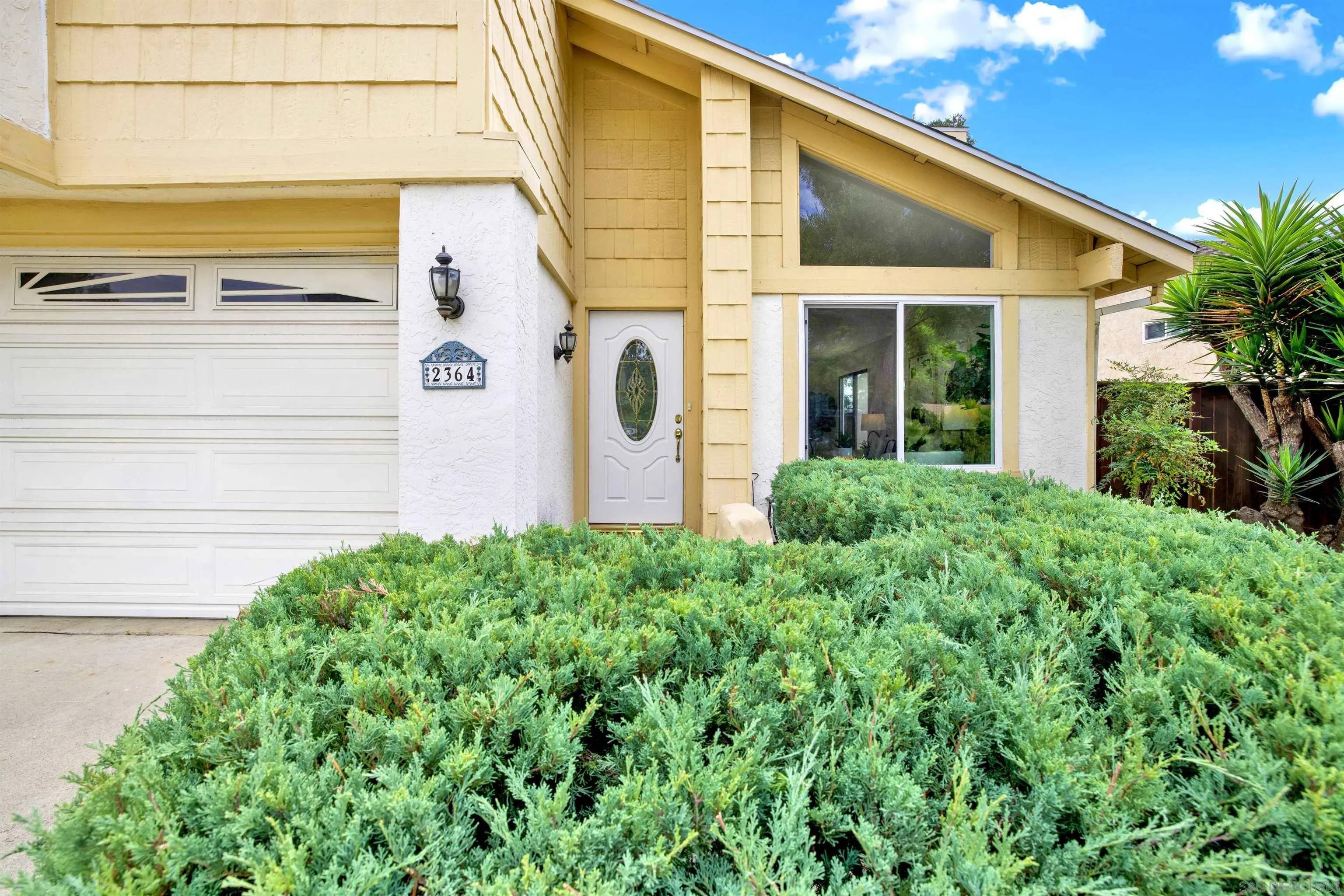 Escondido, CA 92026,2364 Oakridge Pl