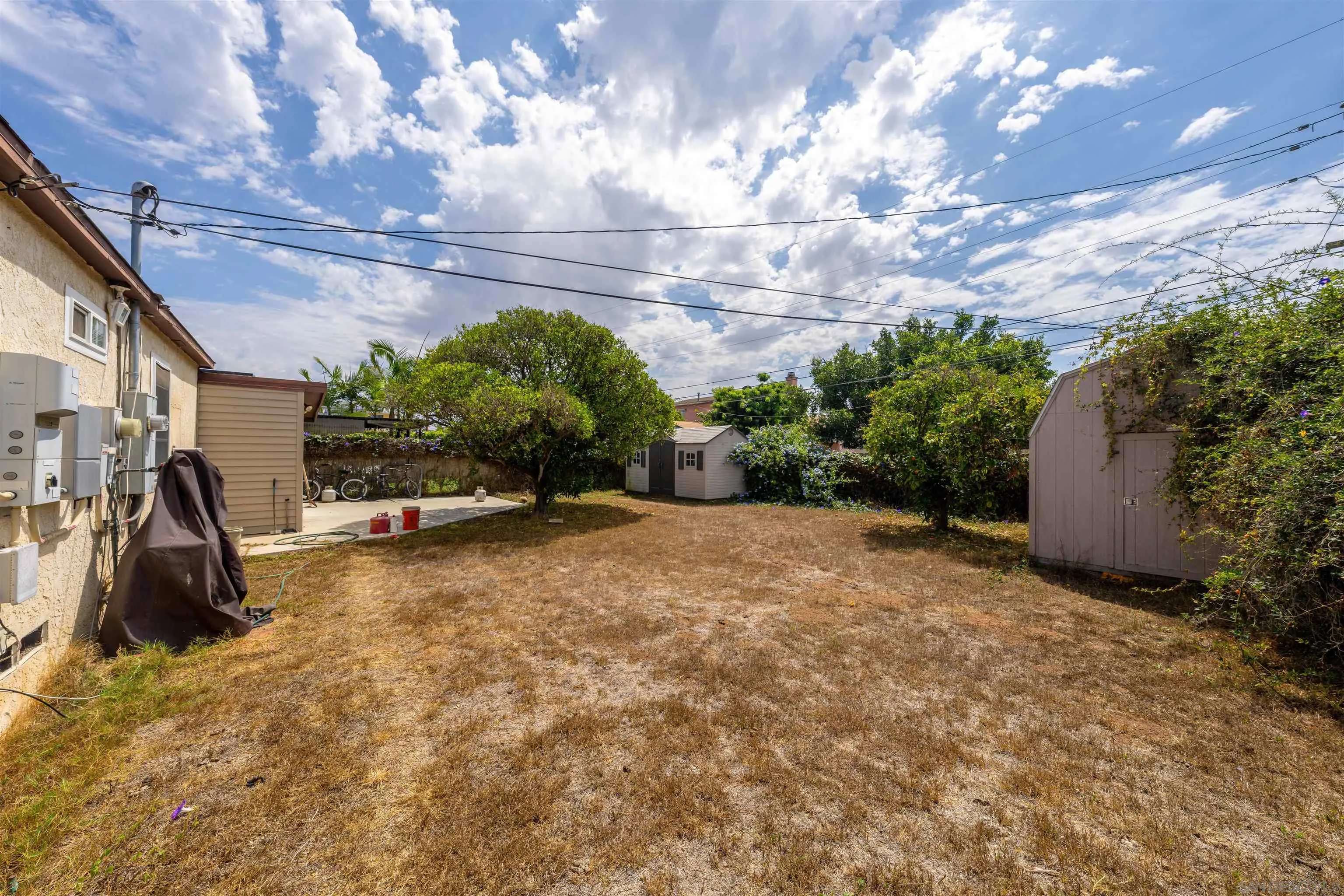 Imperial Beach, CA 91932,561 Spruce St