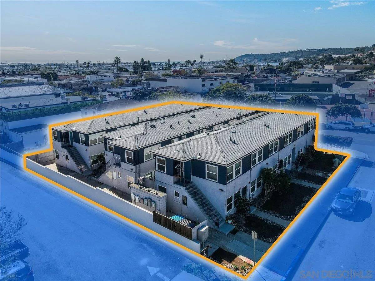 San Diego, CA 92106,3034-50 Canon Street