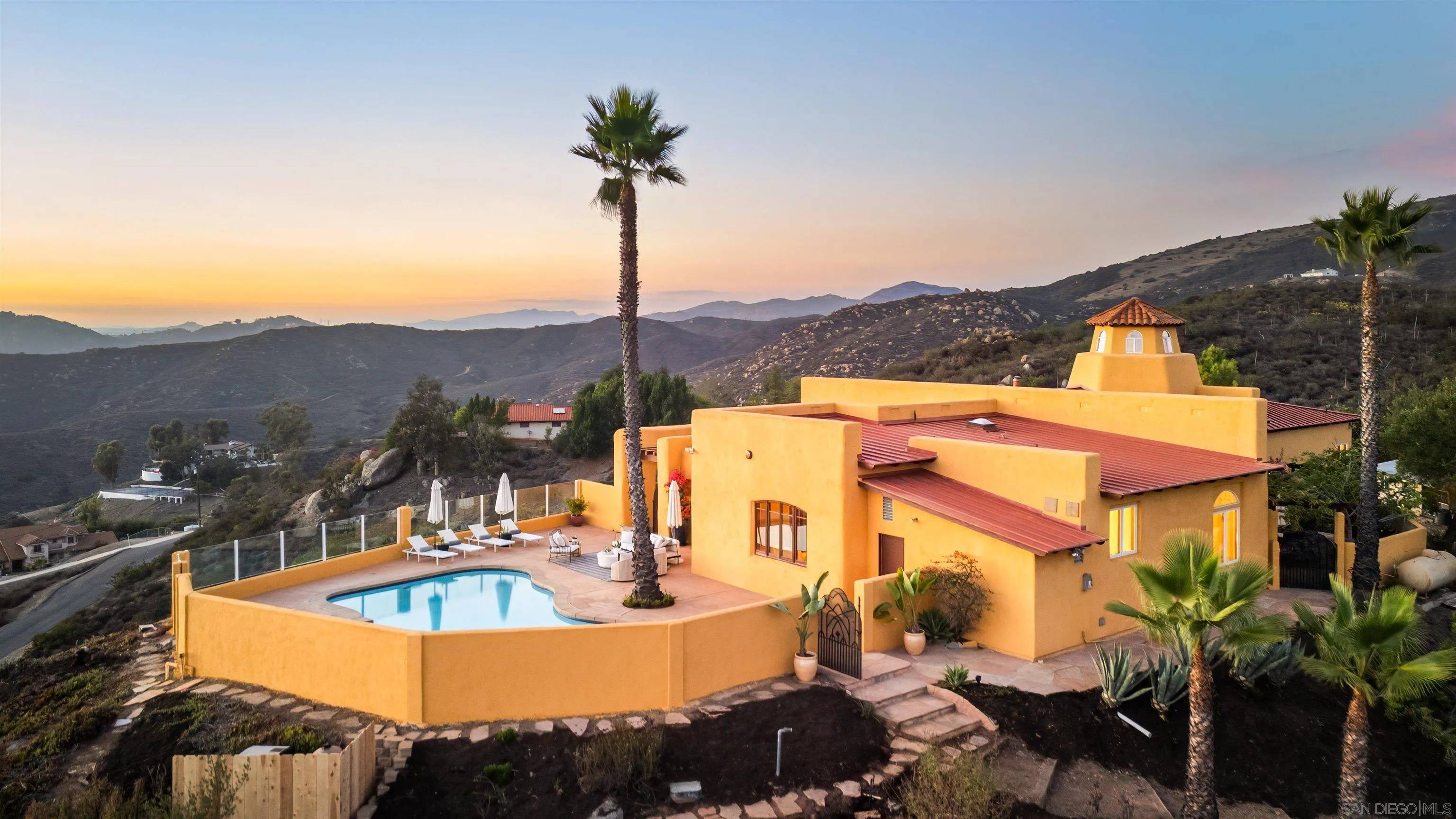 Jamul, CA 91935,3696 Alta Loma Dr