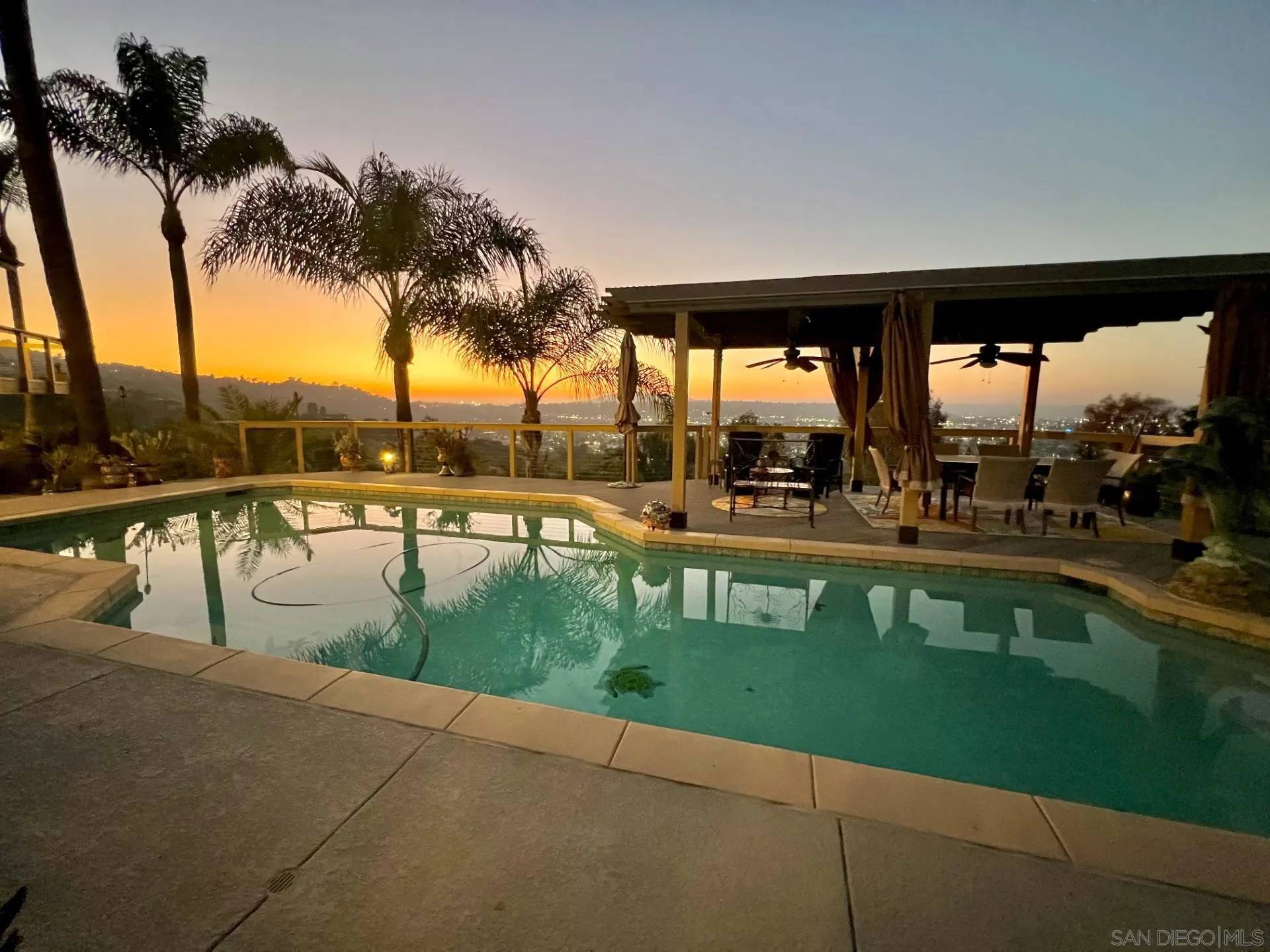 El Cajon, CA 92020,5346 Grandridge Rd