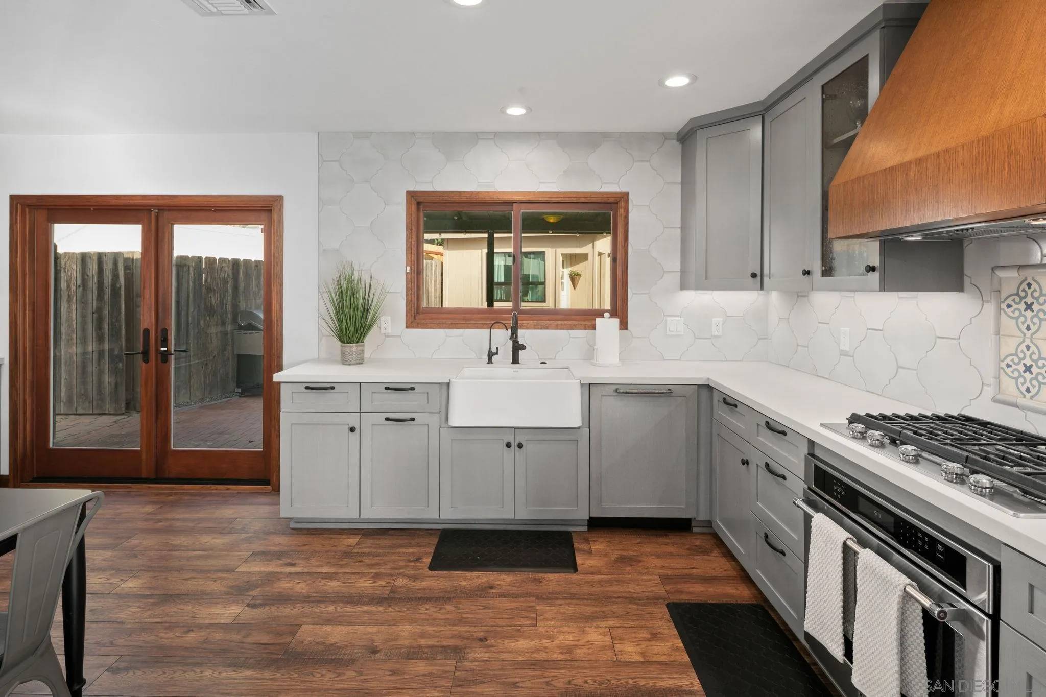 San Diego, CA 92117,4407 Dakota Drive