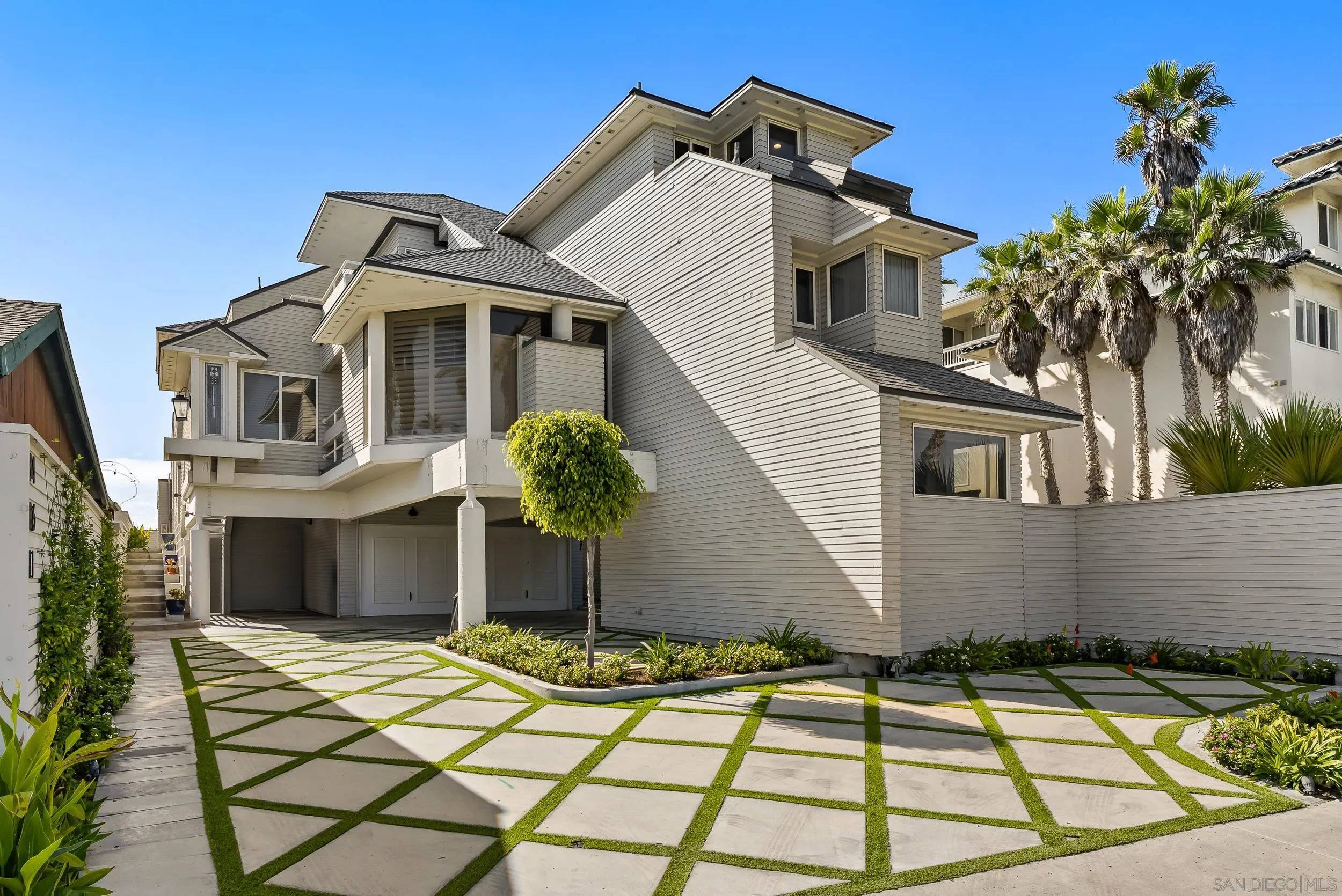 Imperial Beach, CA 91932,1288 Seacoast Dr.