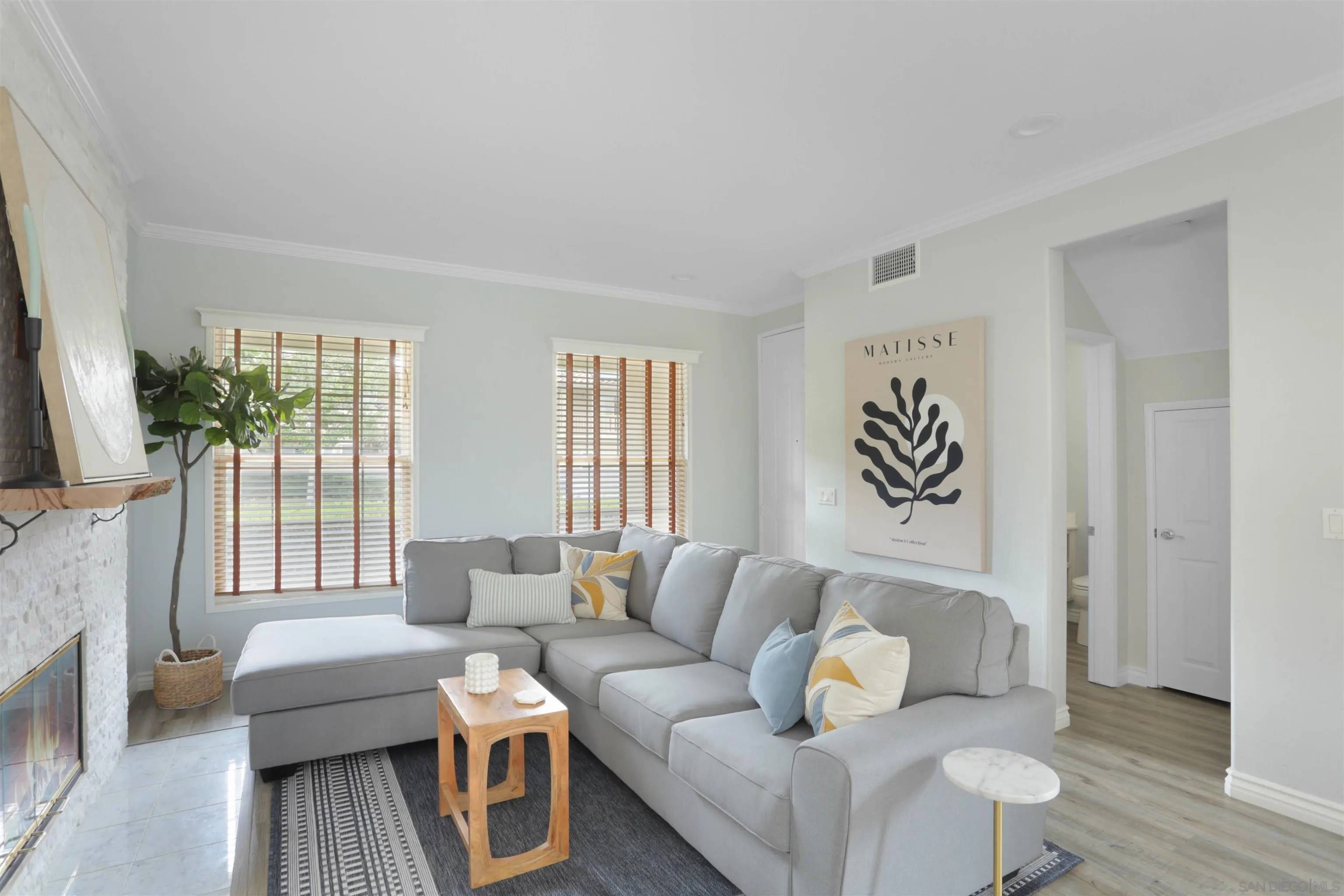 Carlsbad, CA 92011,6572 Red Knot St