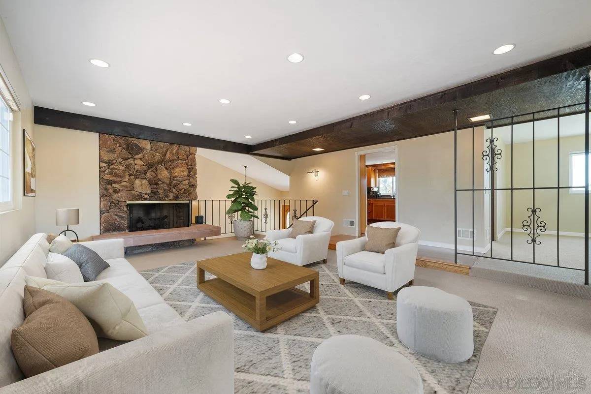 Fallbrook, CA 92028,1610 Reche Rd