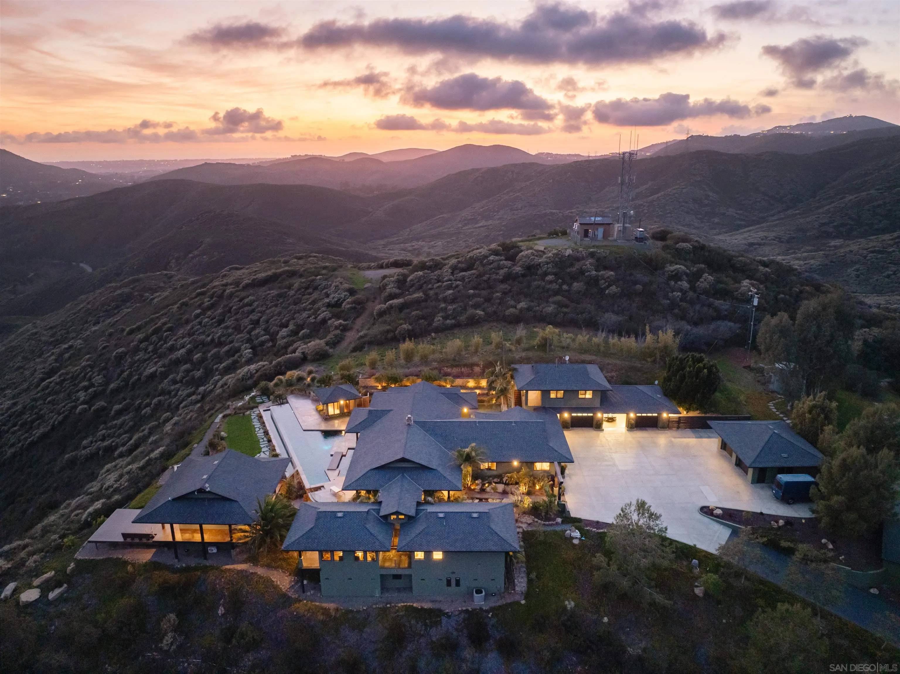 Escondido, CA 92029,20877 Wild Willow Hollow Road