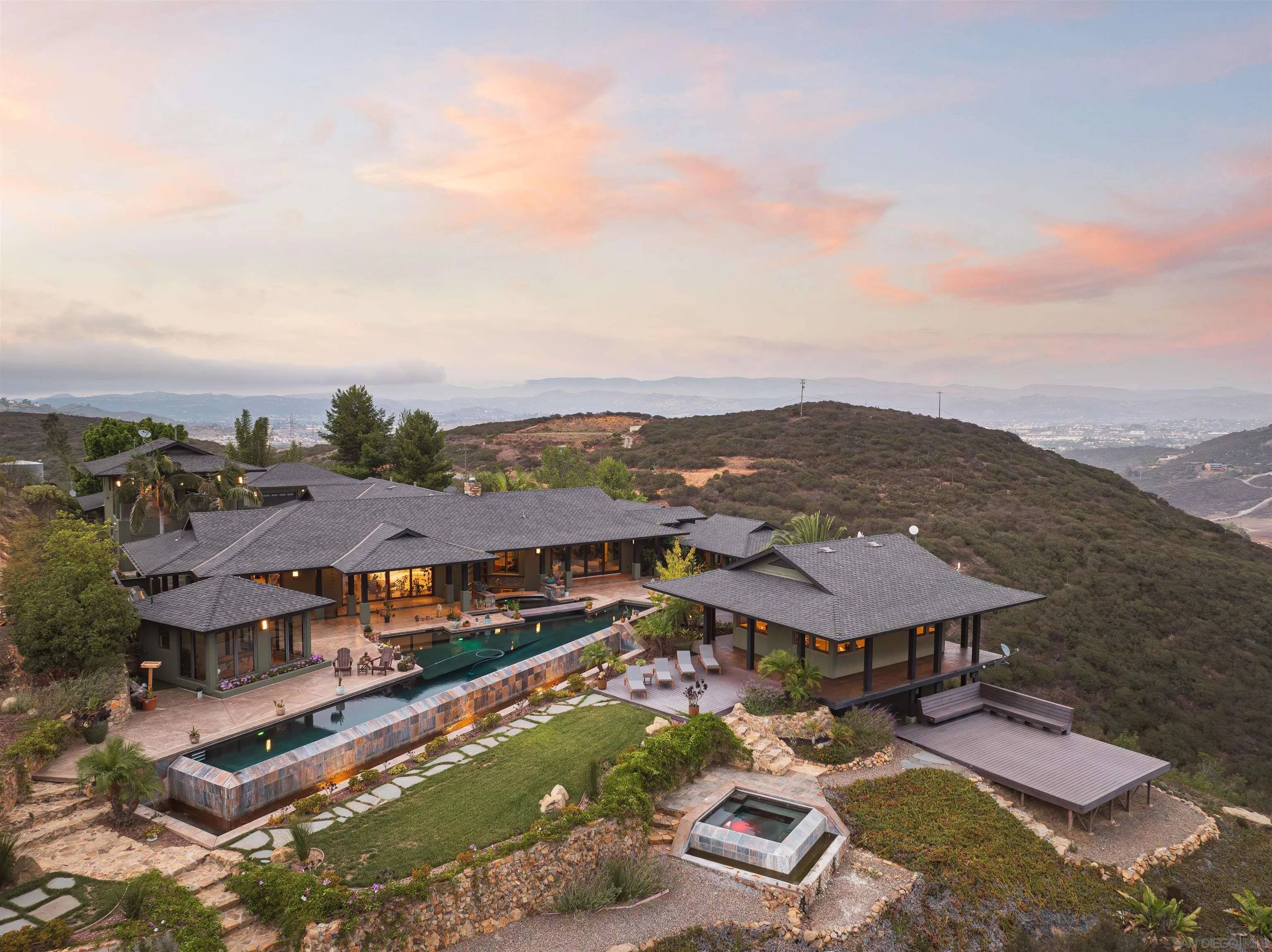 Escondido, CA 92029,20877 Wild Willow Hollow Road