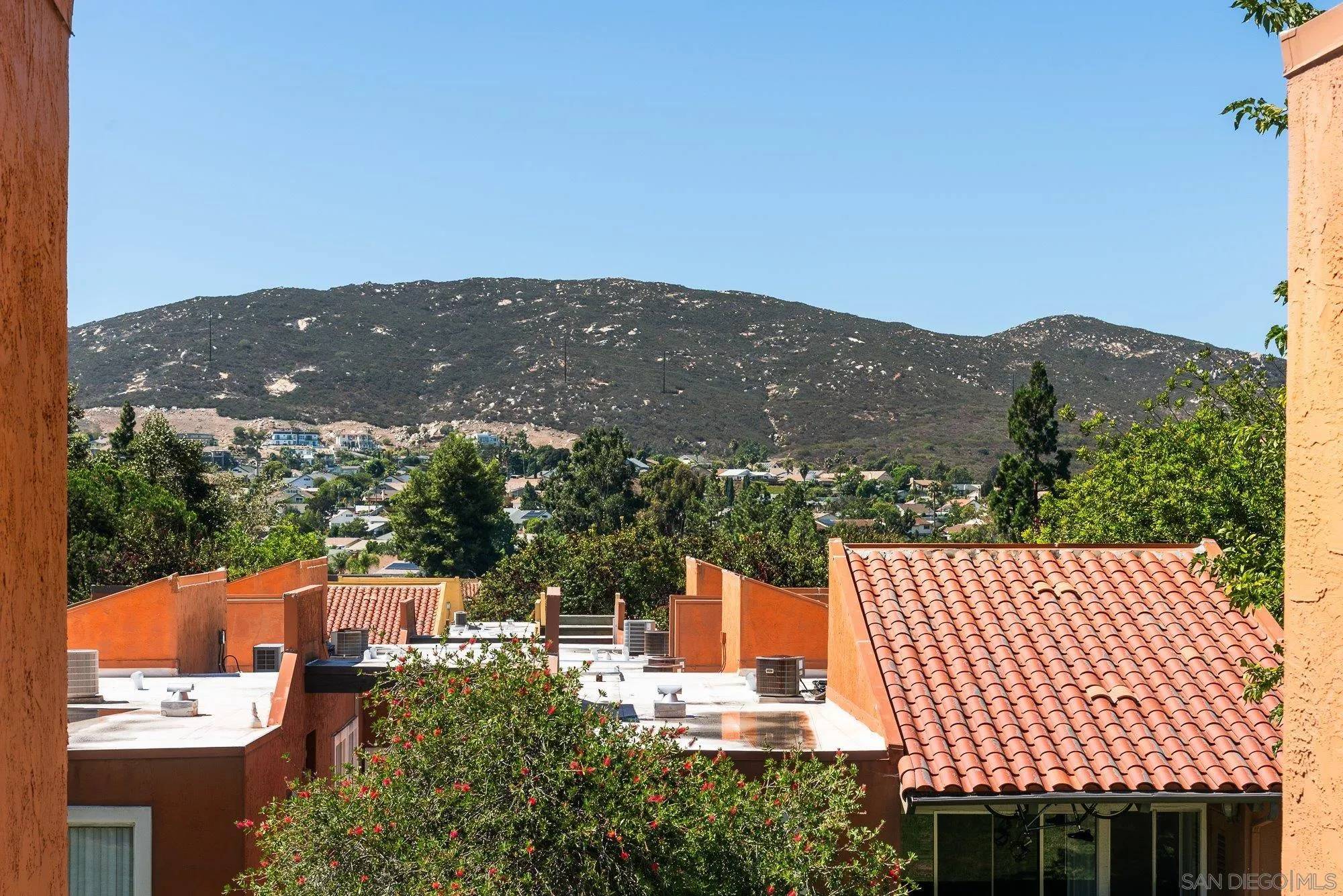 San Diego, CA 92127,17141 W Bernardo Dr. #204