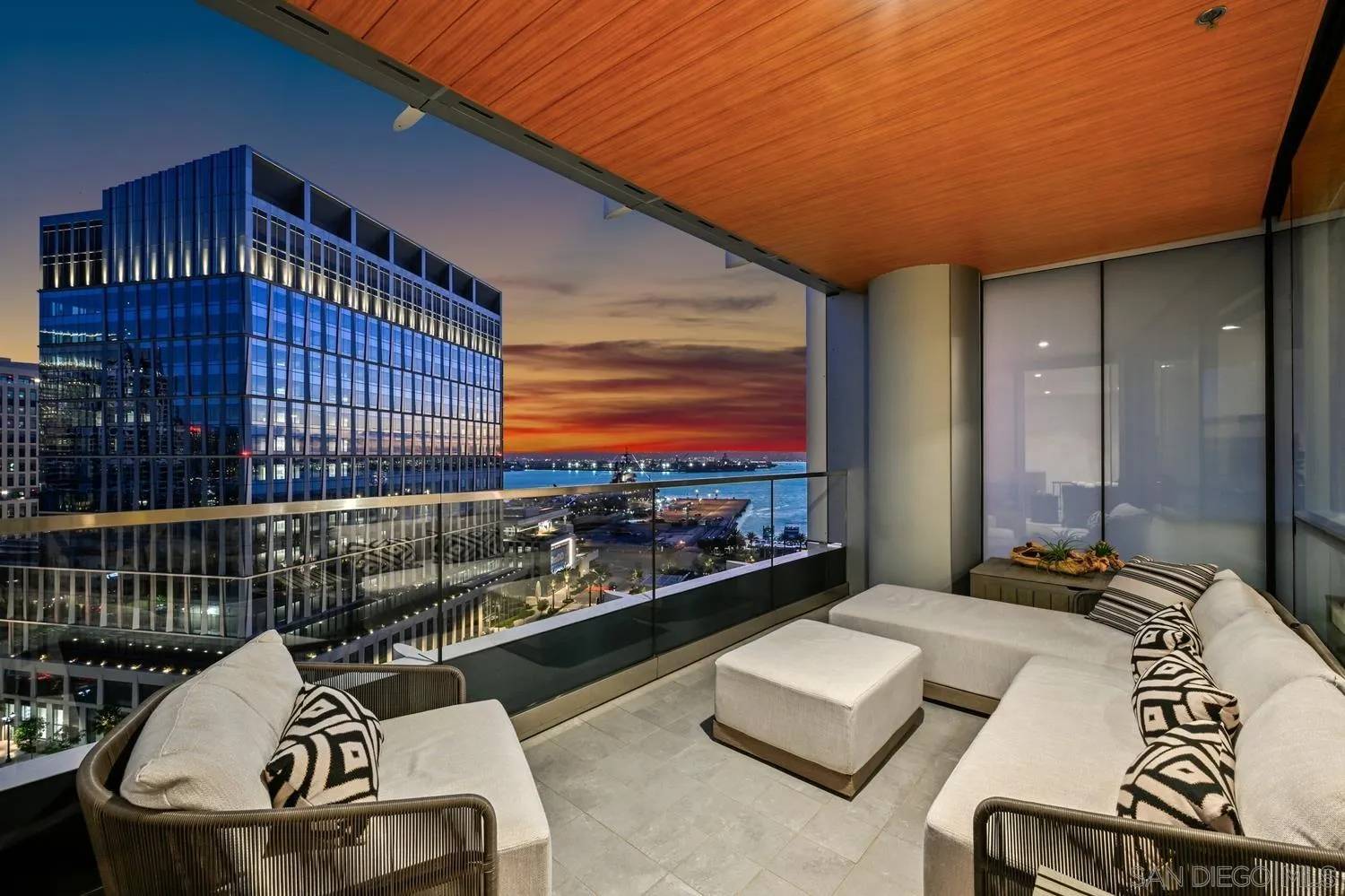 San Diego, CA 92101,888 W E Street #1503