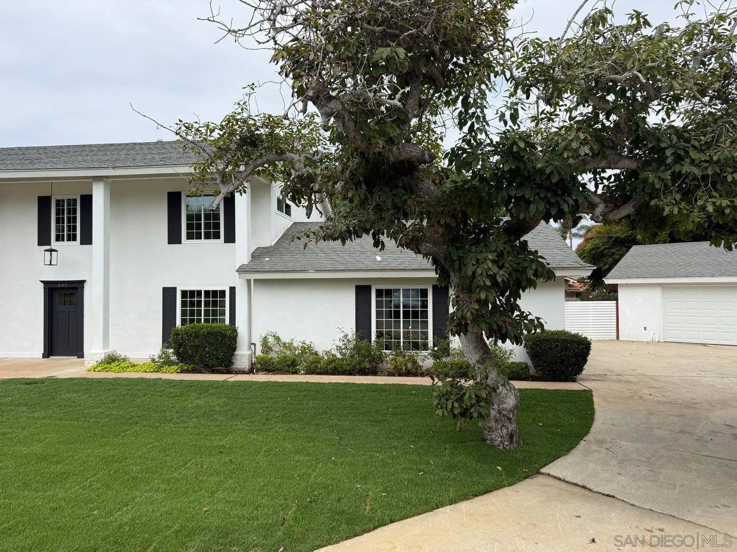 Encinitas, CA 92024,402 Parkwood Ln