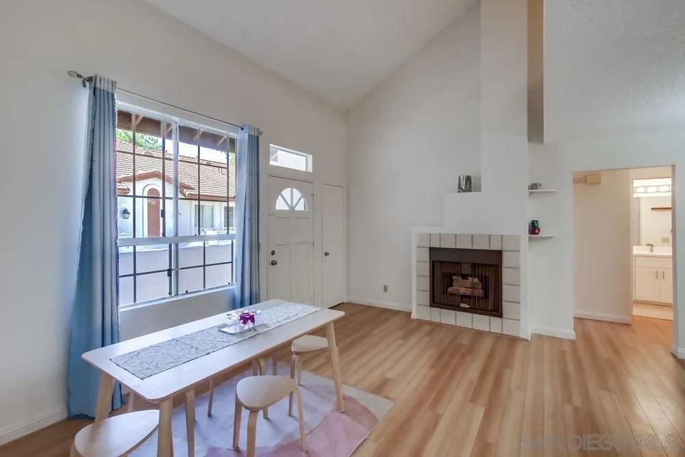 San Diego, CA 92126,11550 Caminito La Bar #118