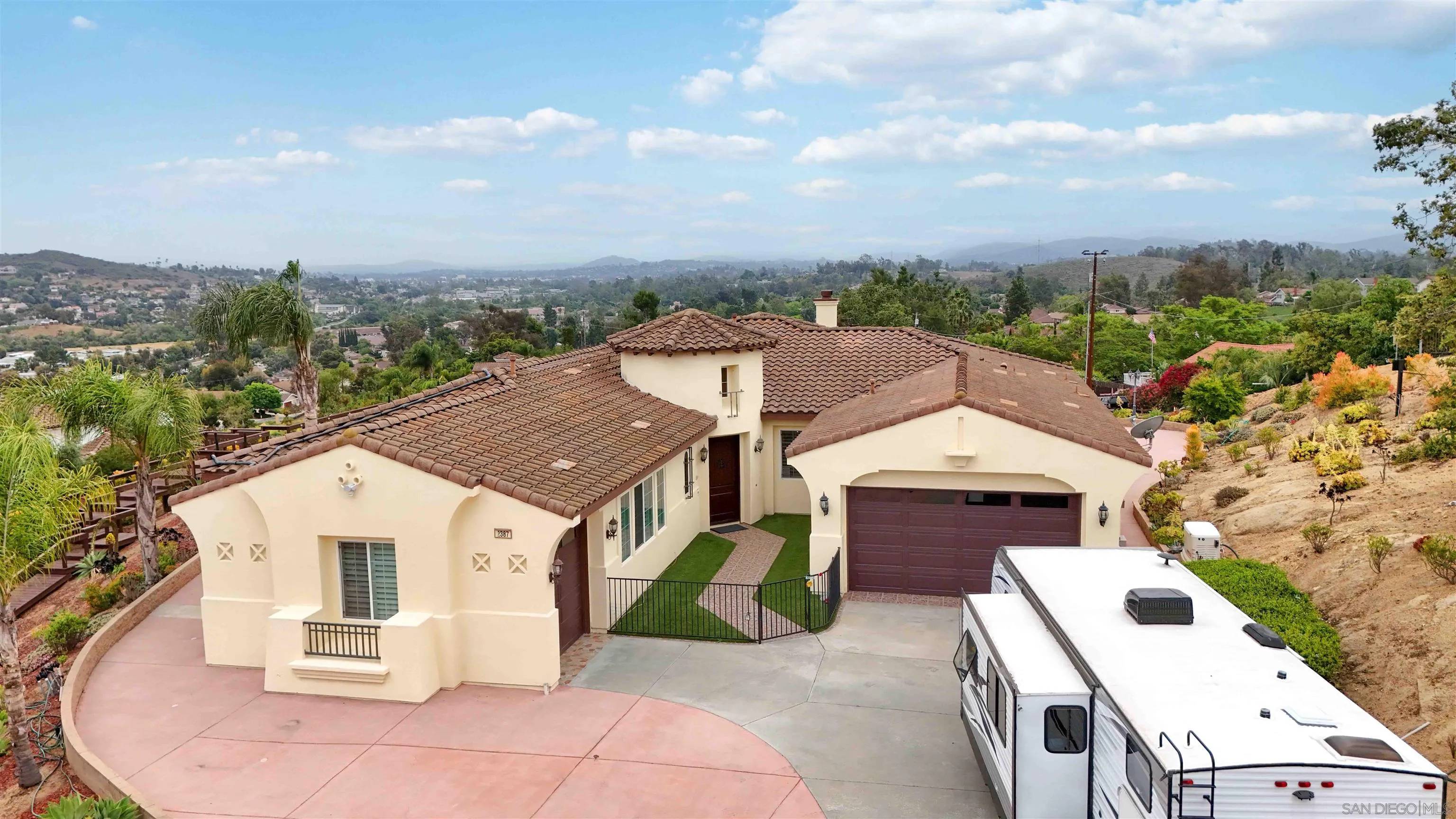 Escondido, CA 92026,2387 Country Heights Rd.