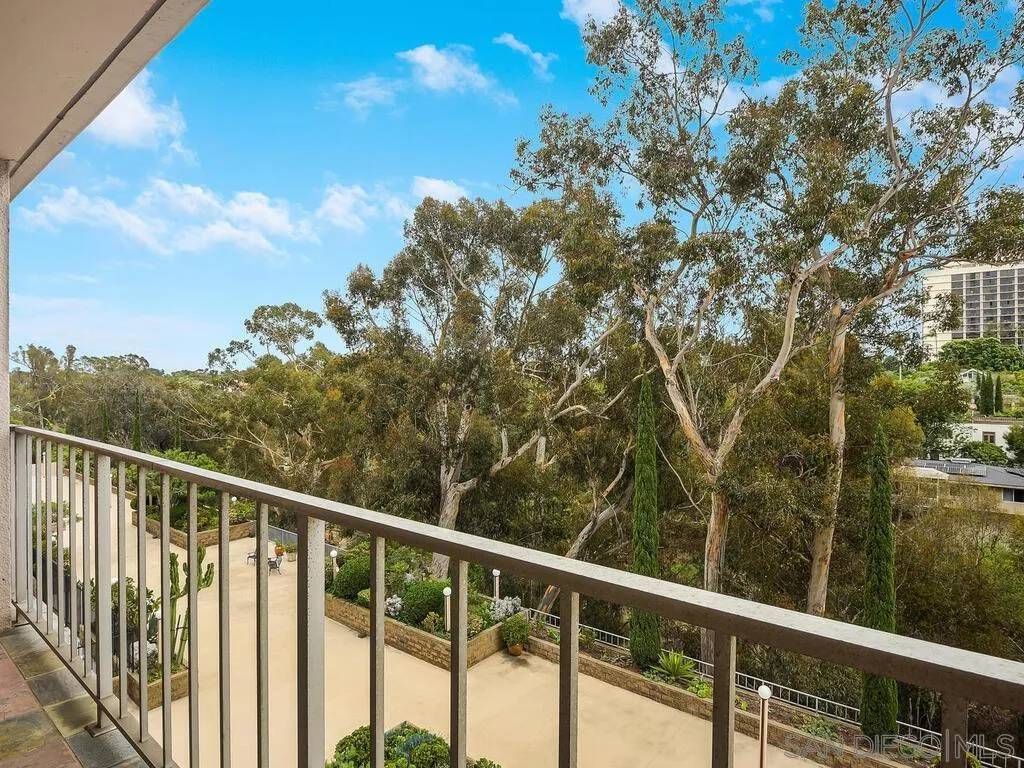 San Diego, CA 92103,3634 7th Ave #4B