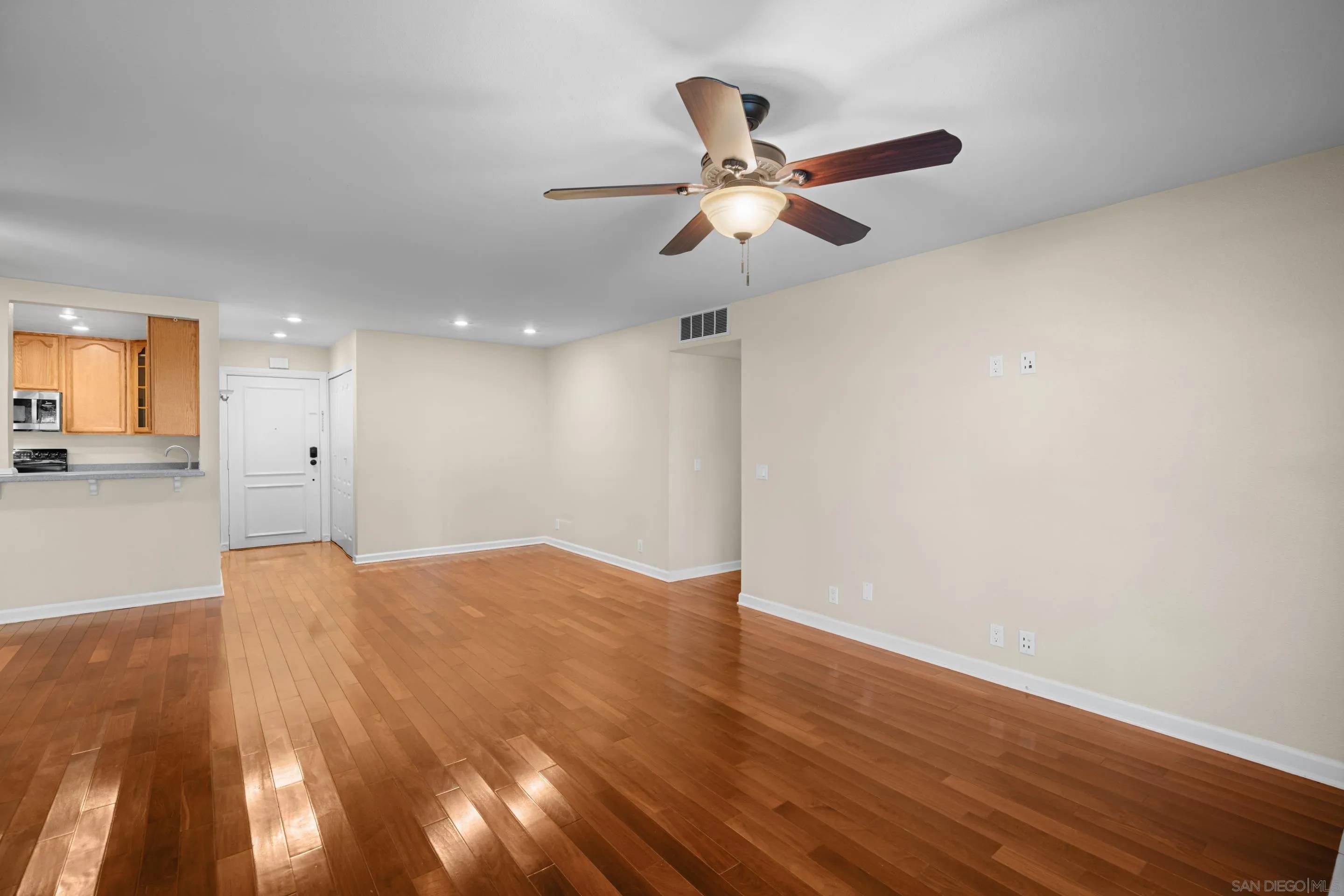 San Diego, CA 92108,10425 Caminito Cuervo #216