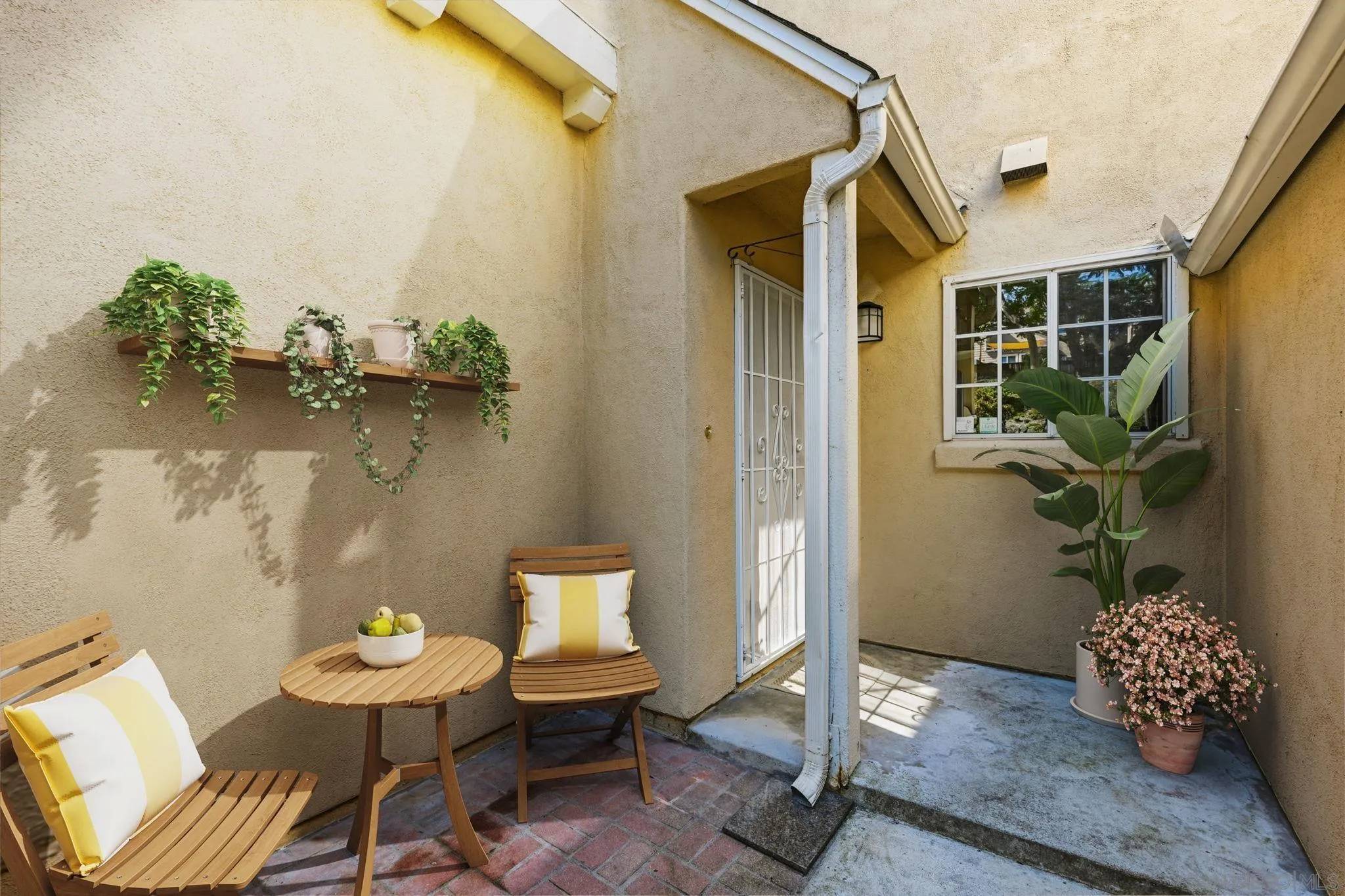 Carlsbad, CA 92010,2591 Regent Rd