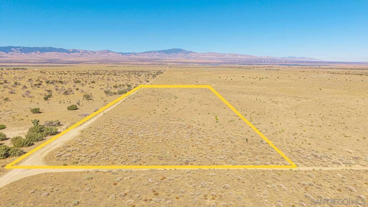 Lancaster, CA 93536,0 200th ST W #2