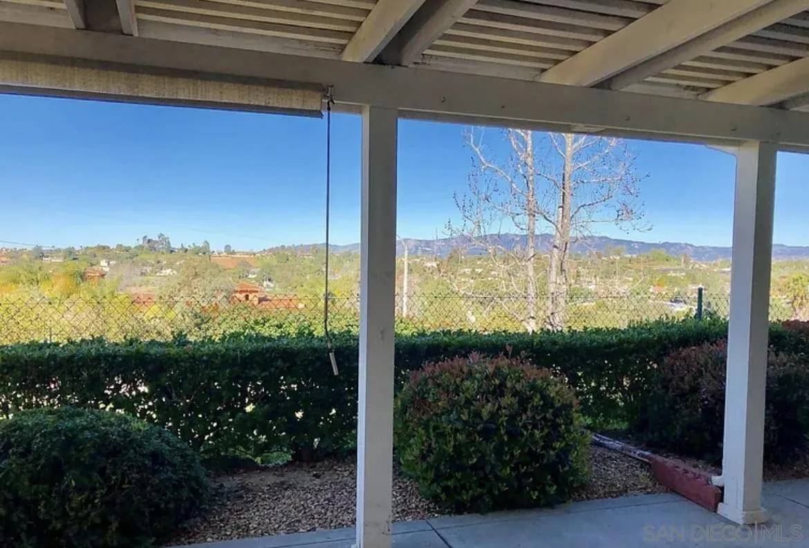 Fallbrook, CA 92028,1089 Ridge Heights