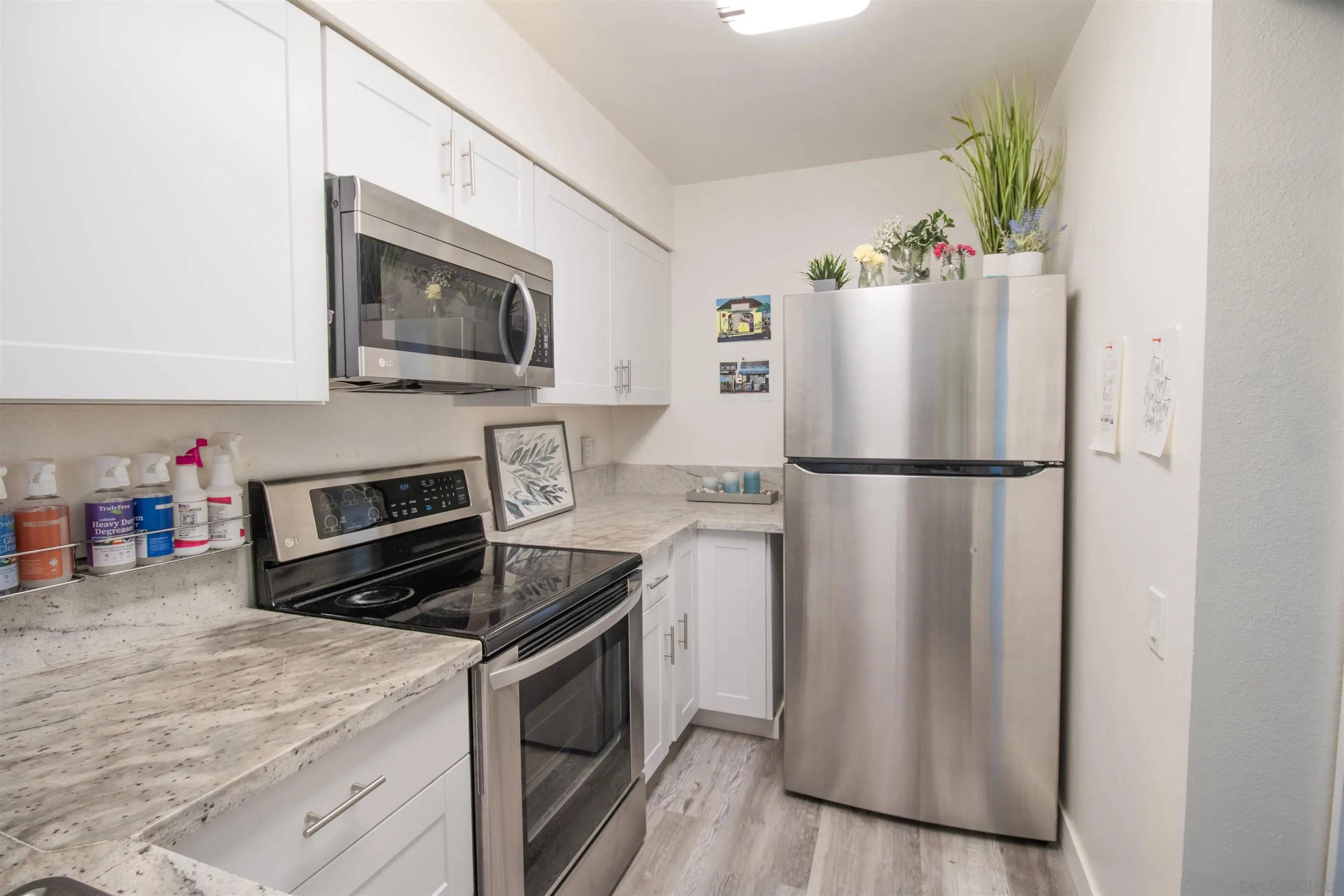 San Diego, CA 92108,1337 Camanito Galbadon #H