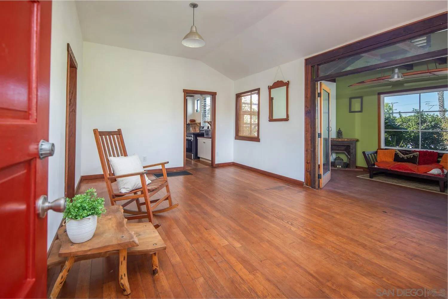 National City, CA 91950,432 E 5th St