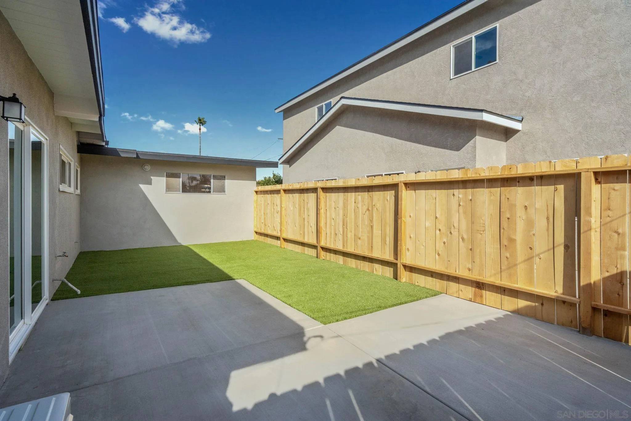 San Diego, CA 92117,4161-4163 Clairemont Mesa Boulevard