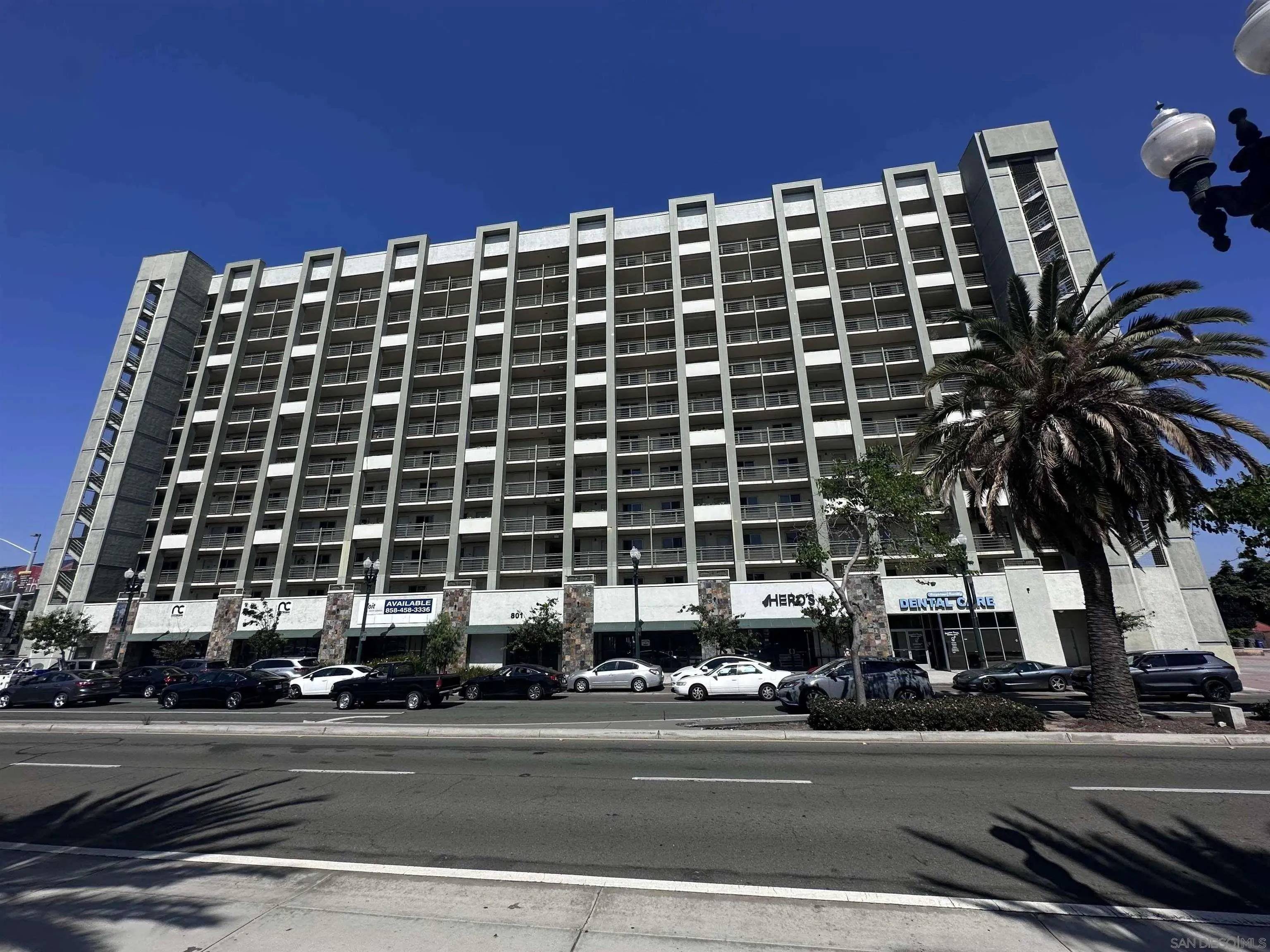 National City, CA 91950,801 National City Blvd #204