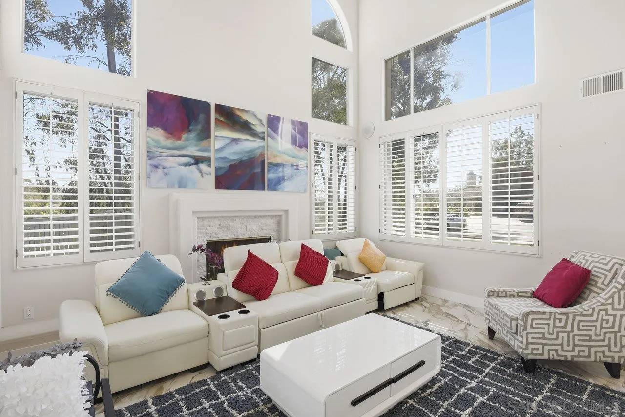 San Diego, CA 92131,10405 White Birch Dr