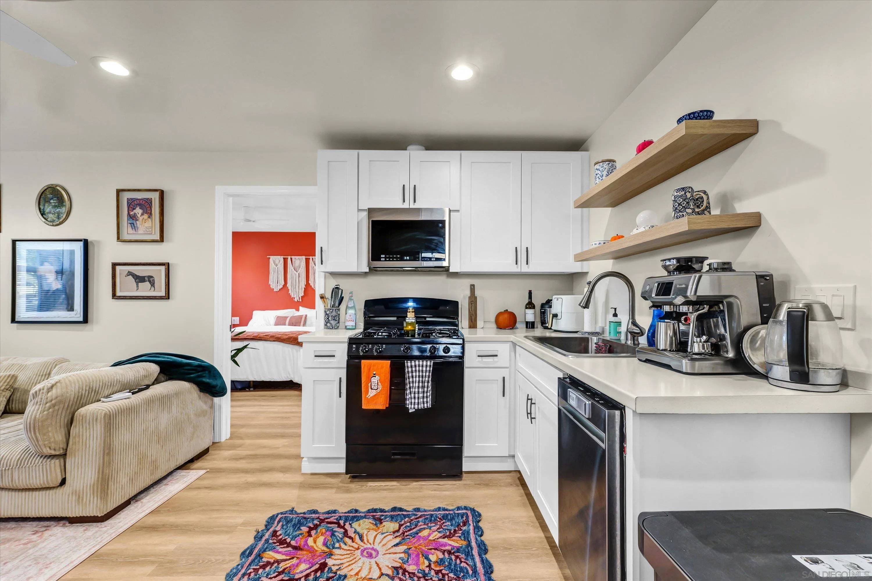 Los Angeles, CA 90041,4927 Ellenwood Drive