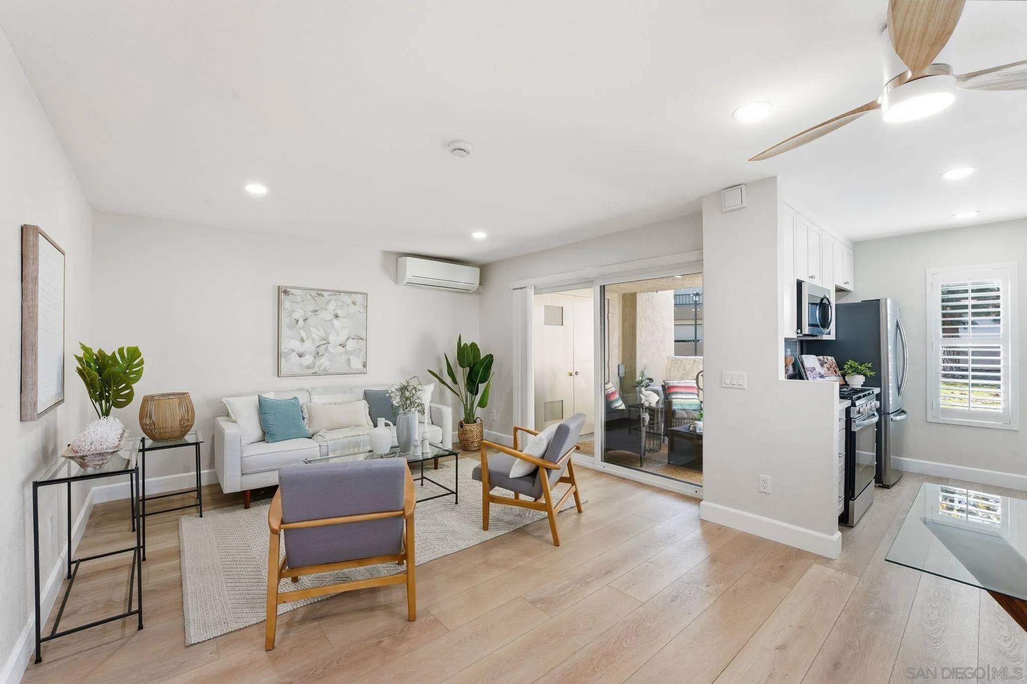 San Diego, CA 92126,8480 New Salem St #103