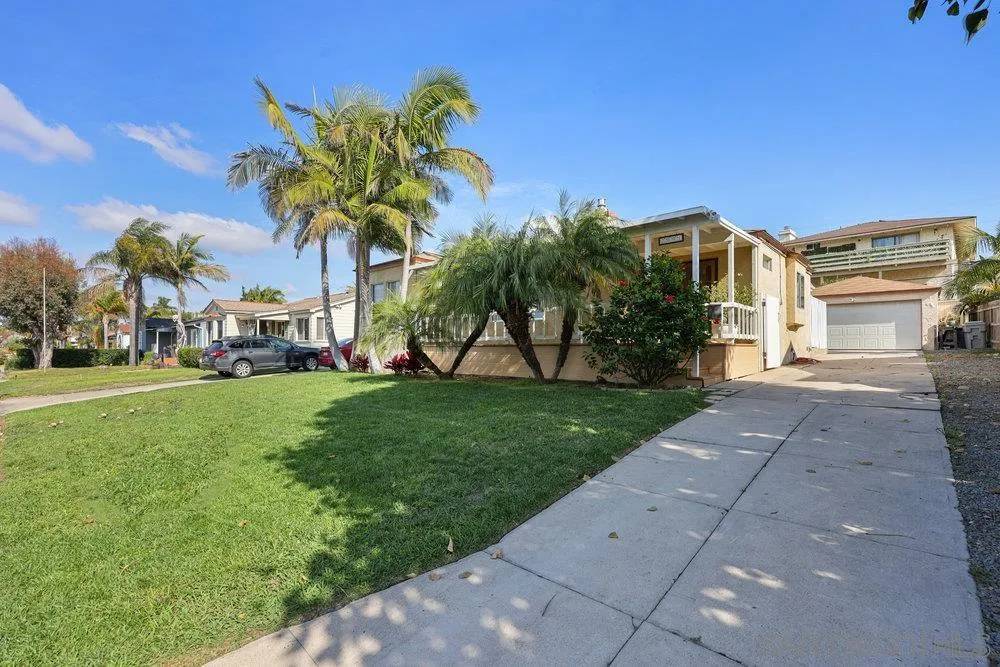 San Diego, CA 92110,2001 Erie St