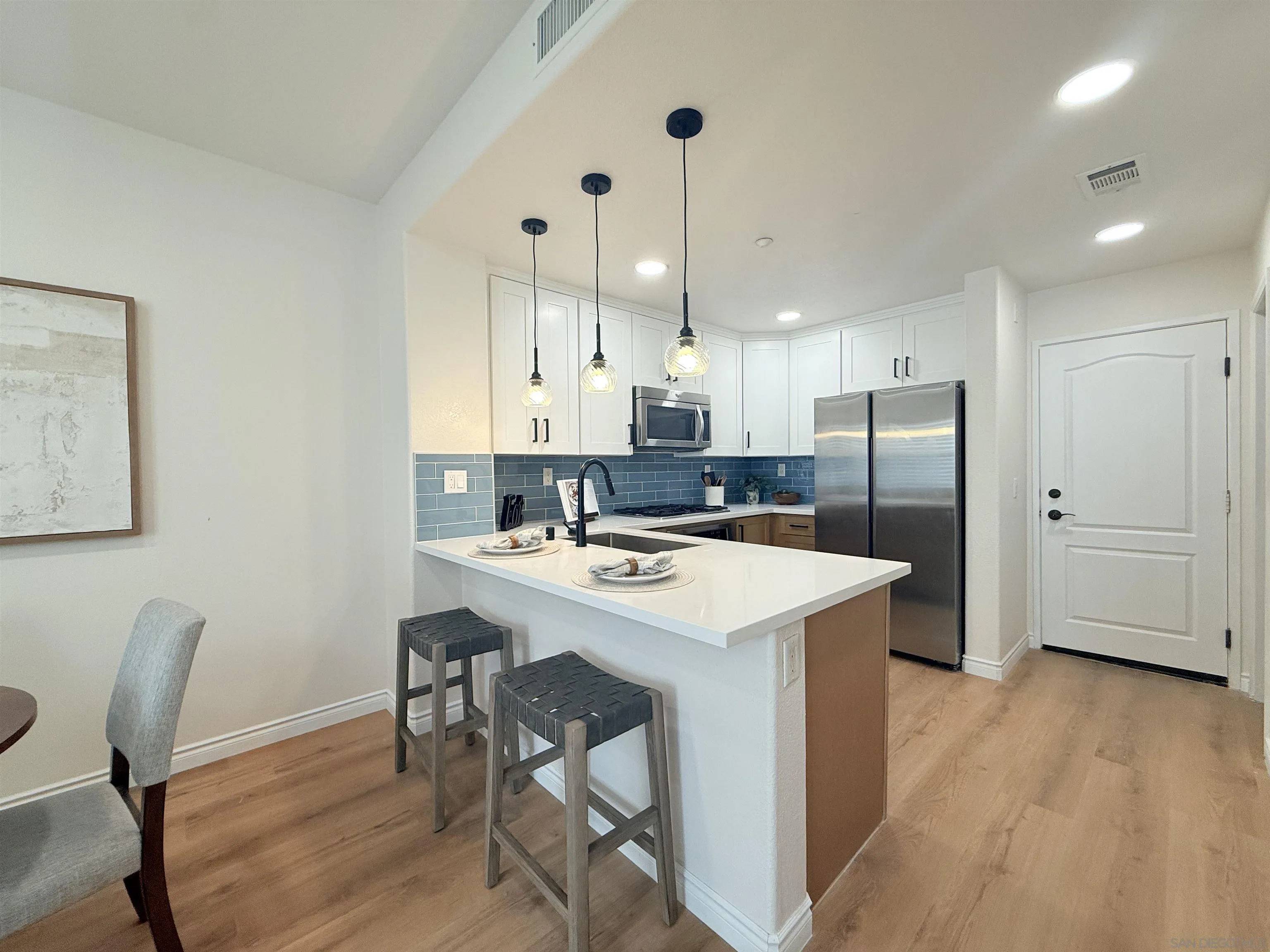 San Diego, CA 92127,17070 Calle Trevino #5