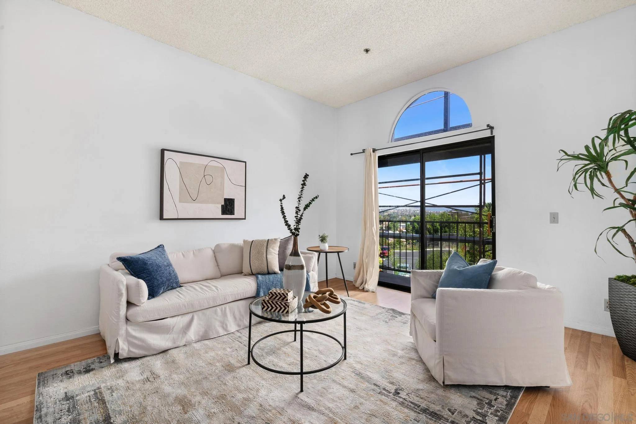 San Diego, CA 92115,5990 Dandridge Ln #198