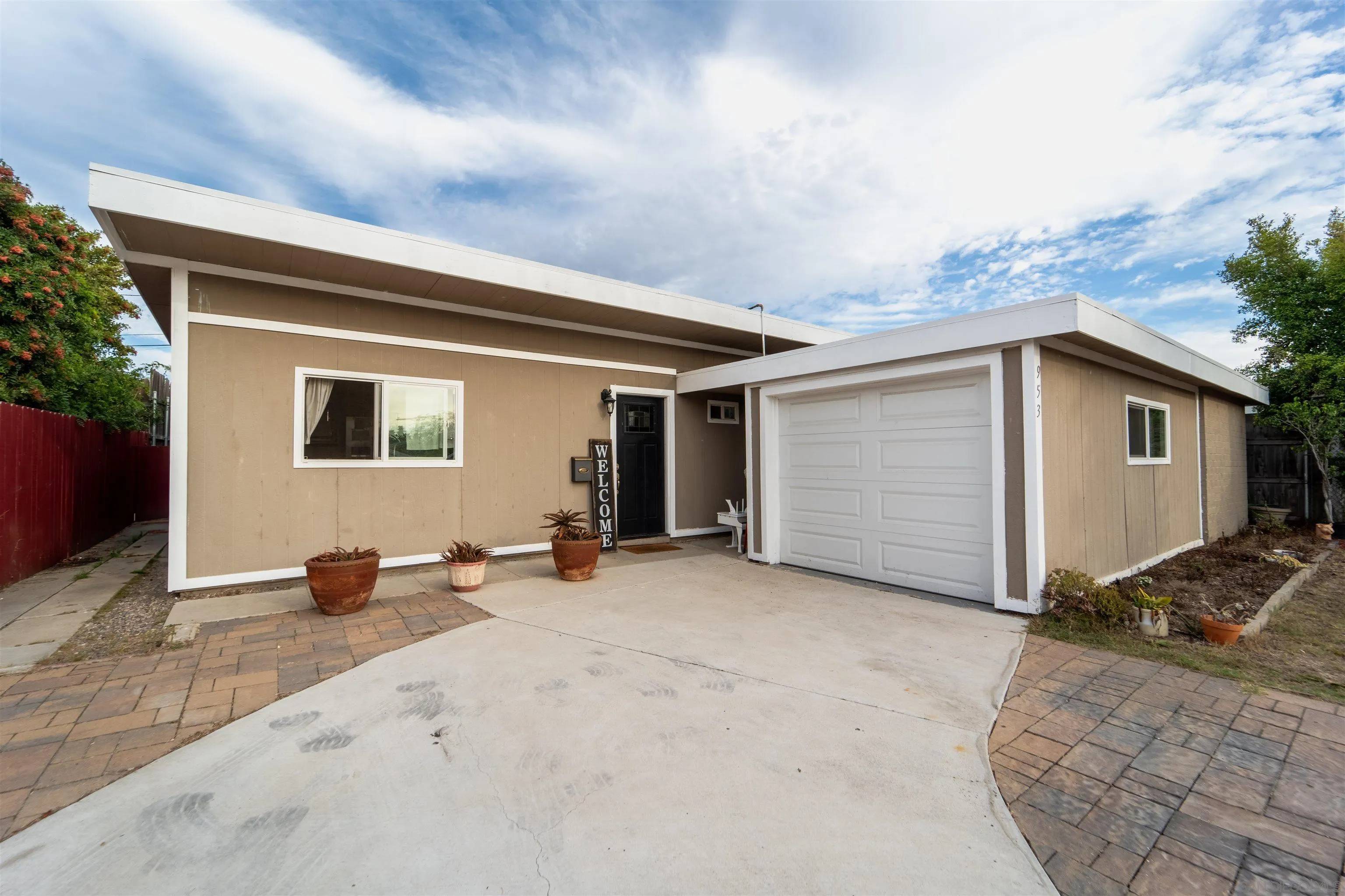 Chula Vista, CA 91911,953 Barrett Ave