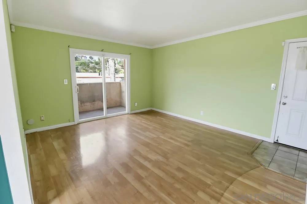 San Diego, CA 92105,4463 Home Ave #5