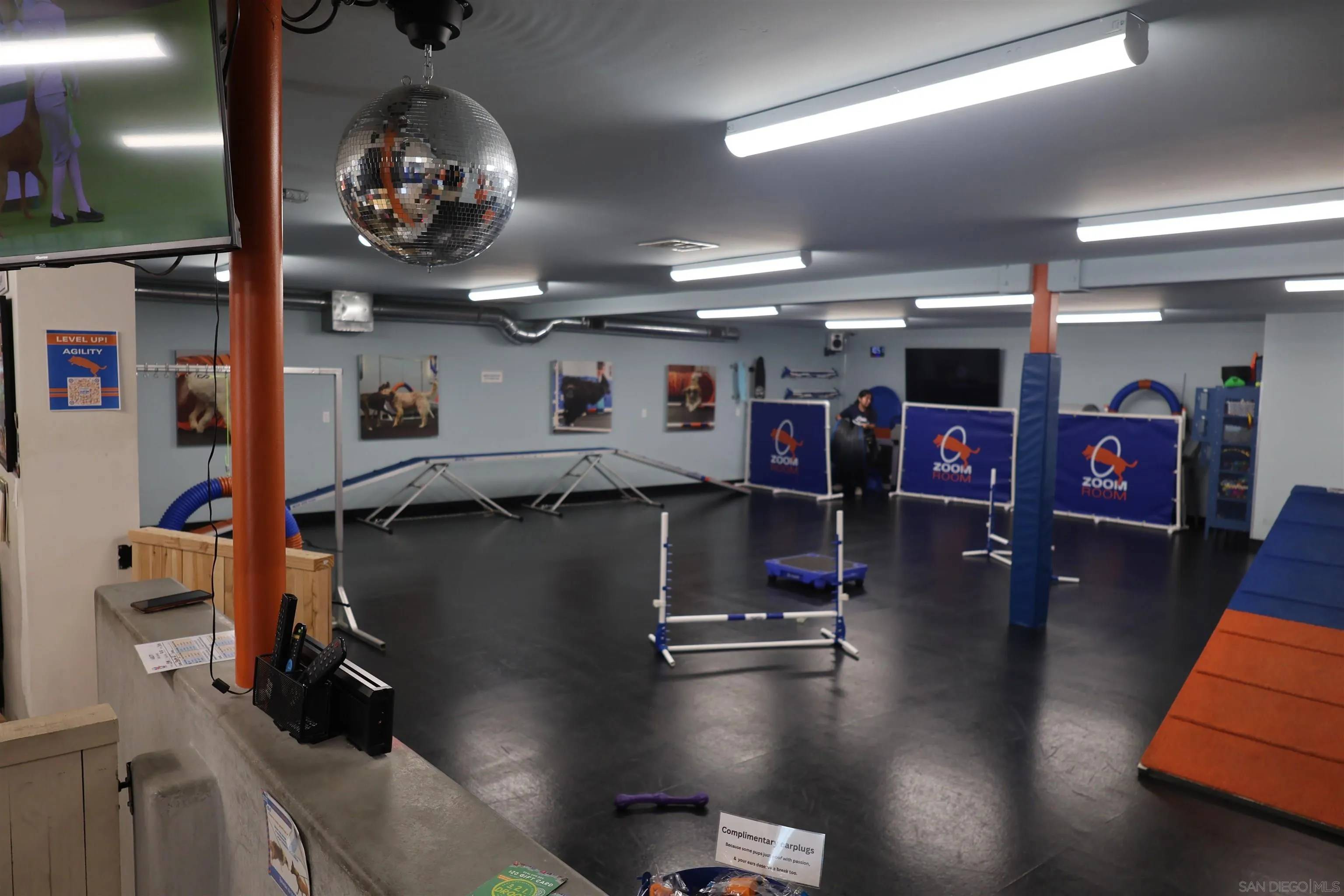 San Diego, CA 92110,2010 Hancock St