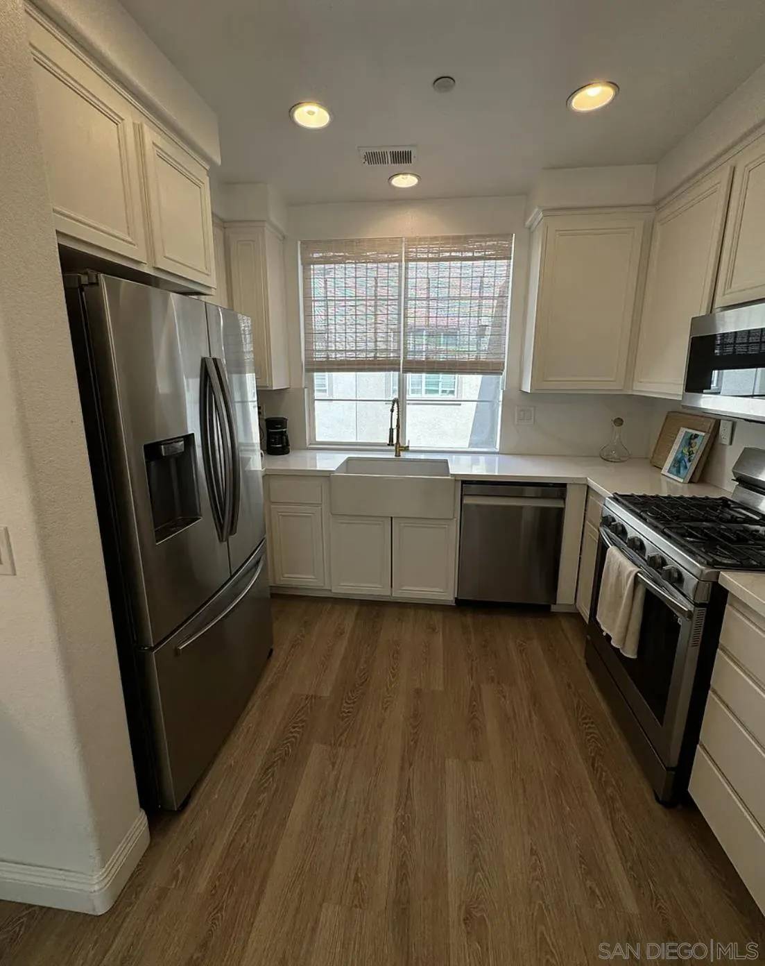 Chula Vista, CA 91913,1897 Fargo Ln #5