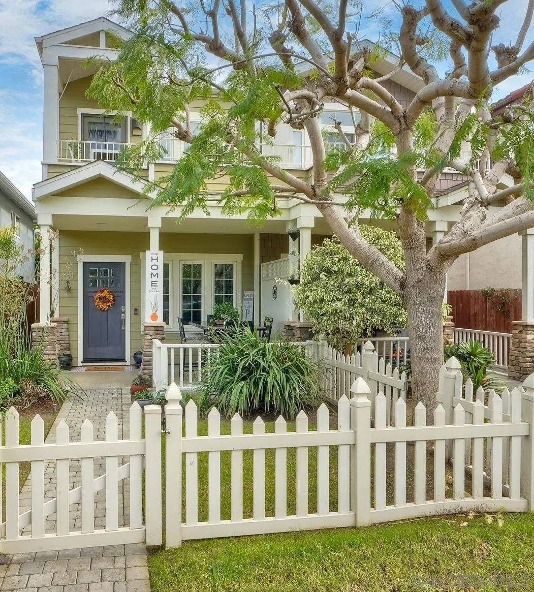 Coronado, CA 92118,753 D AVENUE